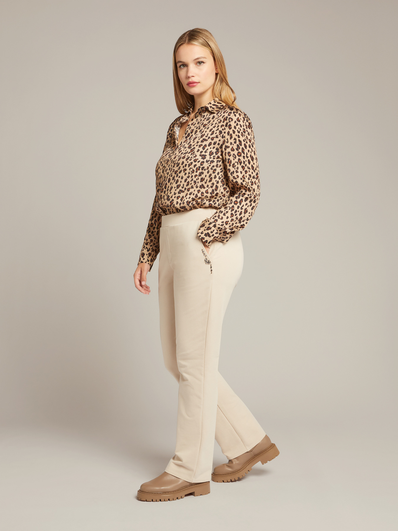 Cal&ccedil;as de moletom image number 0