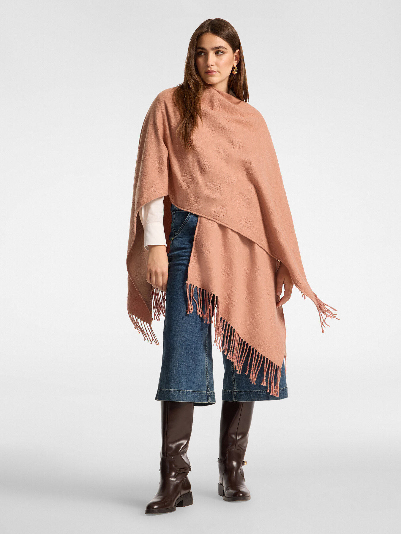 Poncho con loghi embossed image number 2
