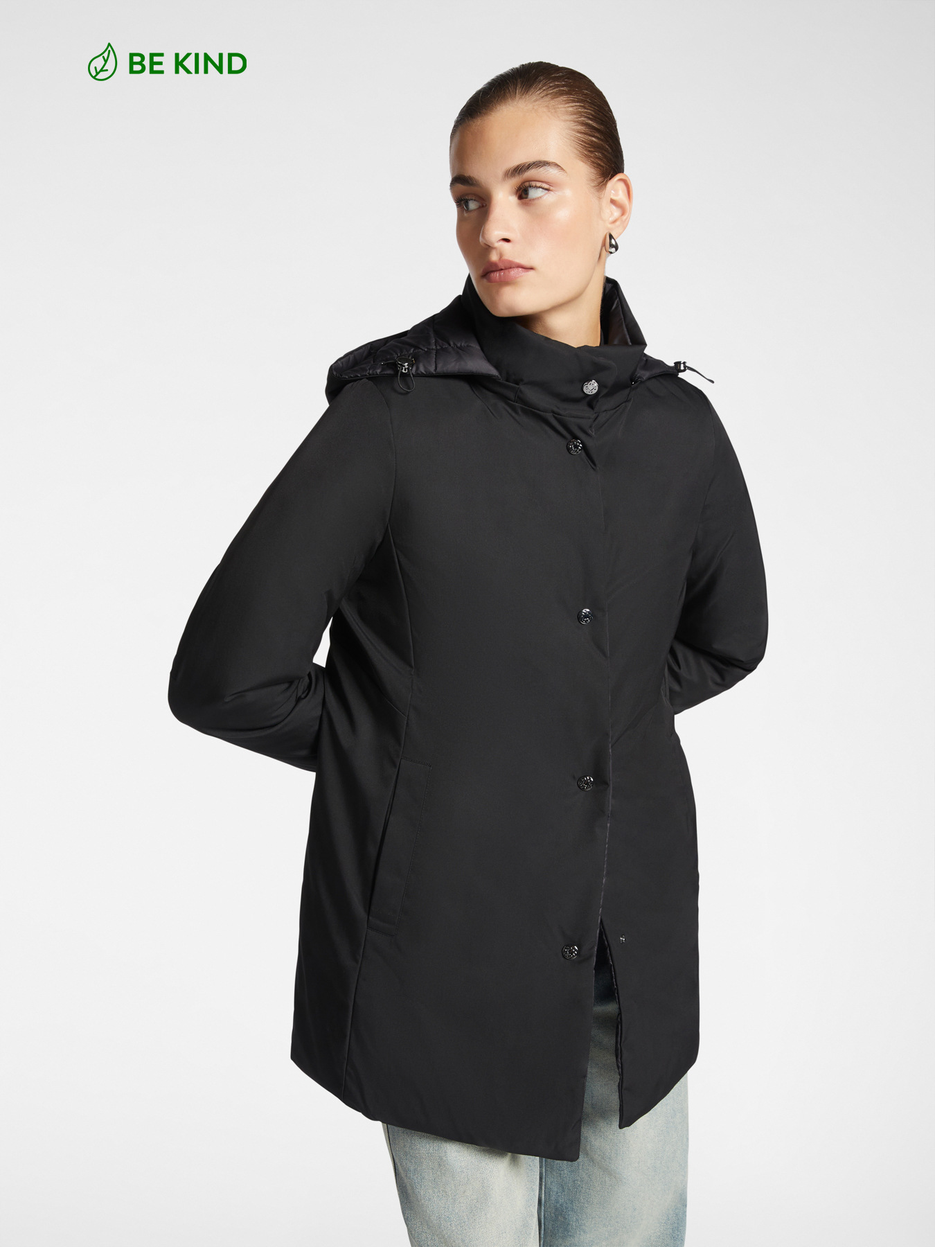 Plum&iacute;fero reversible de nailon reciclado impermeable image number 0