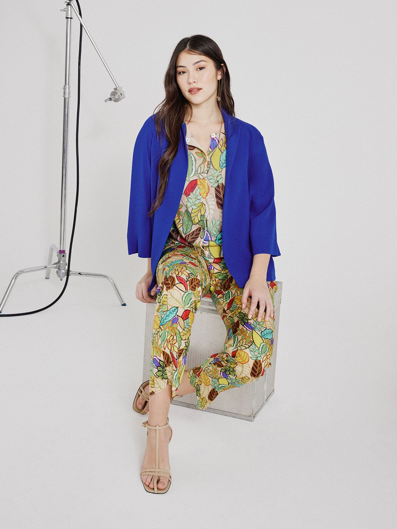 Straight-leg printed trousers image number 0