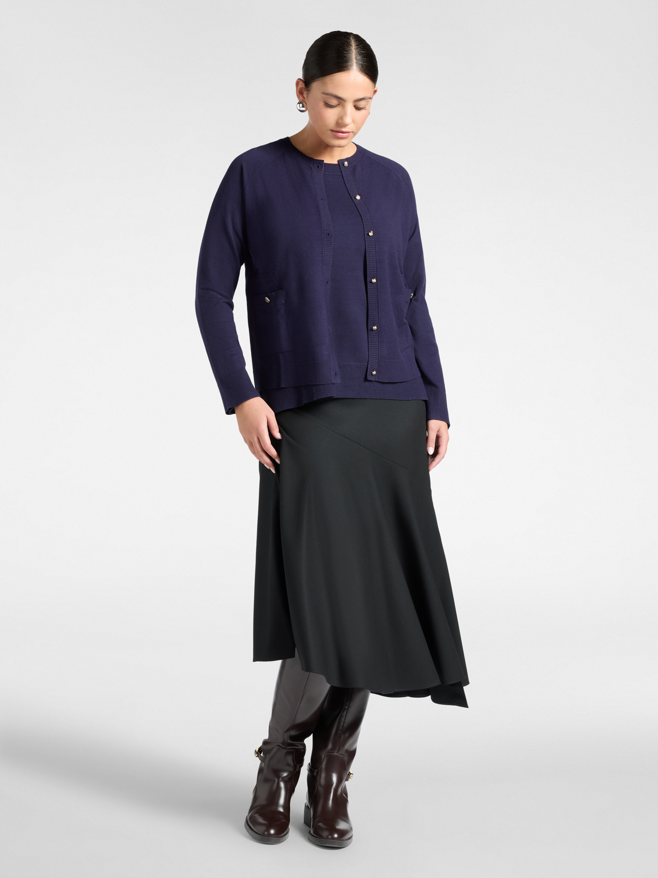Cardigan in viscosa con tasche image number 2