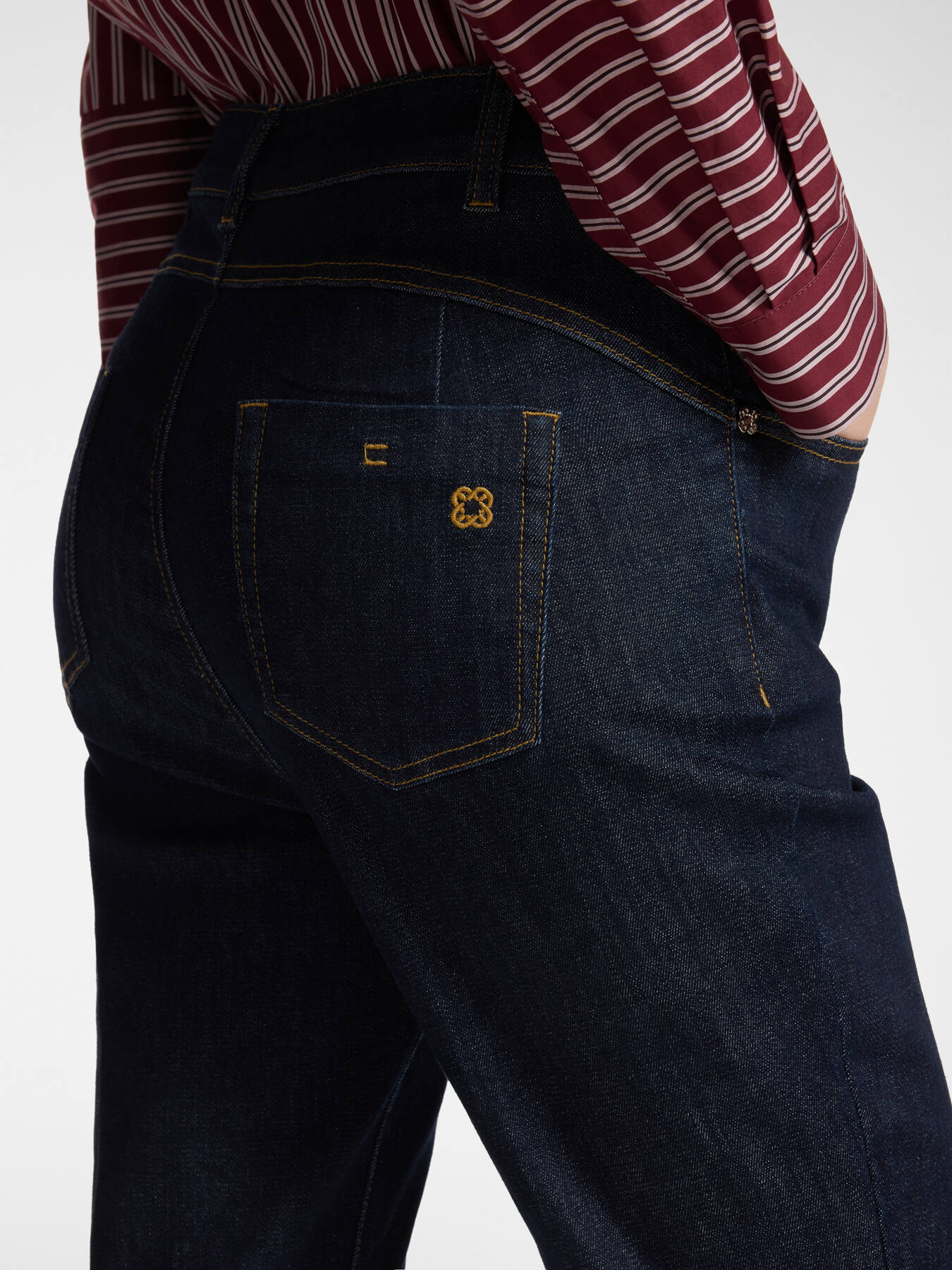 Flare jeans image number 3