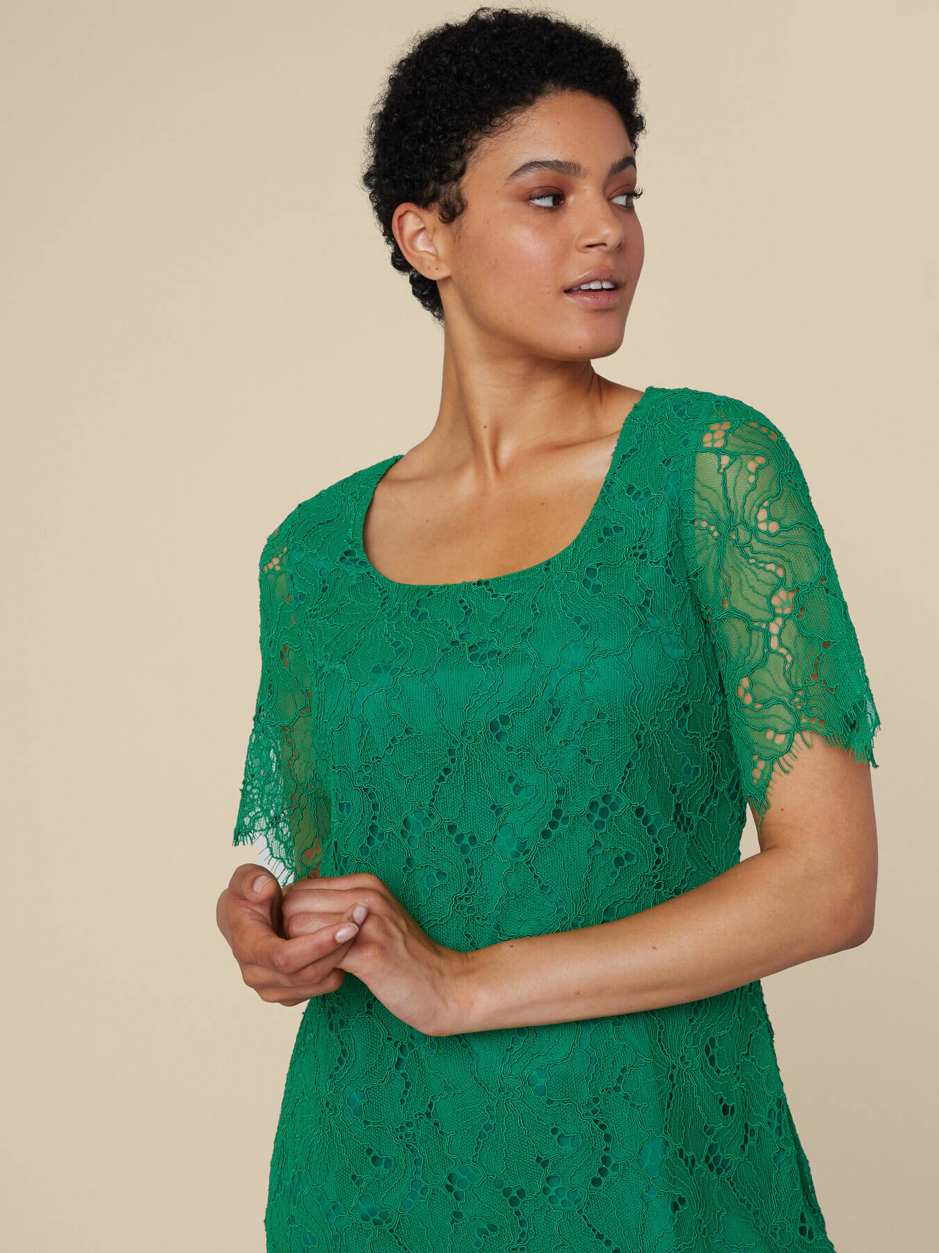 Abito elegante in pizzo image number 3