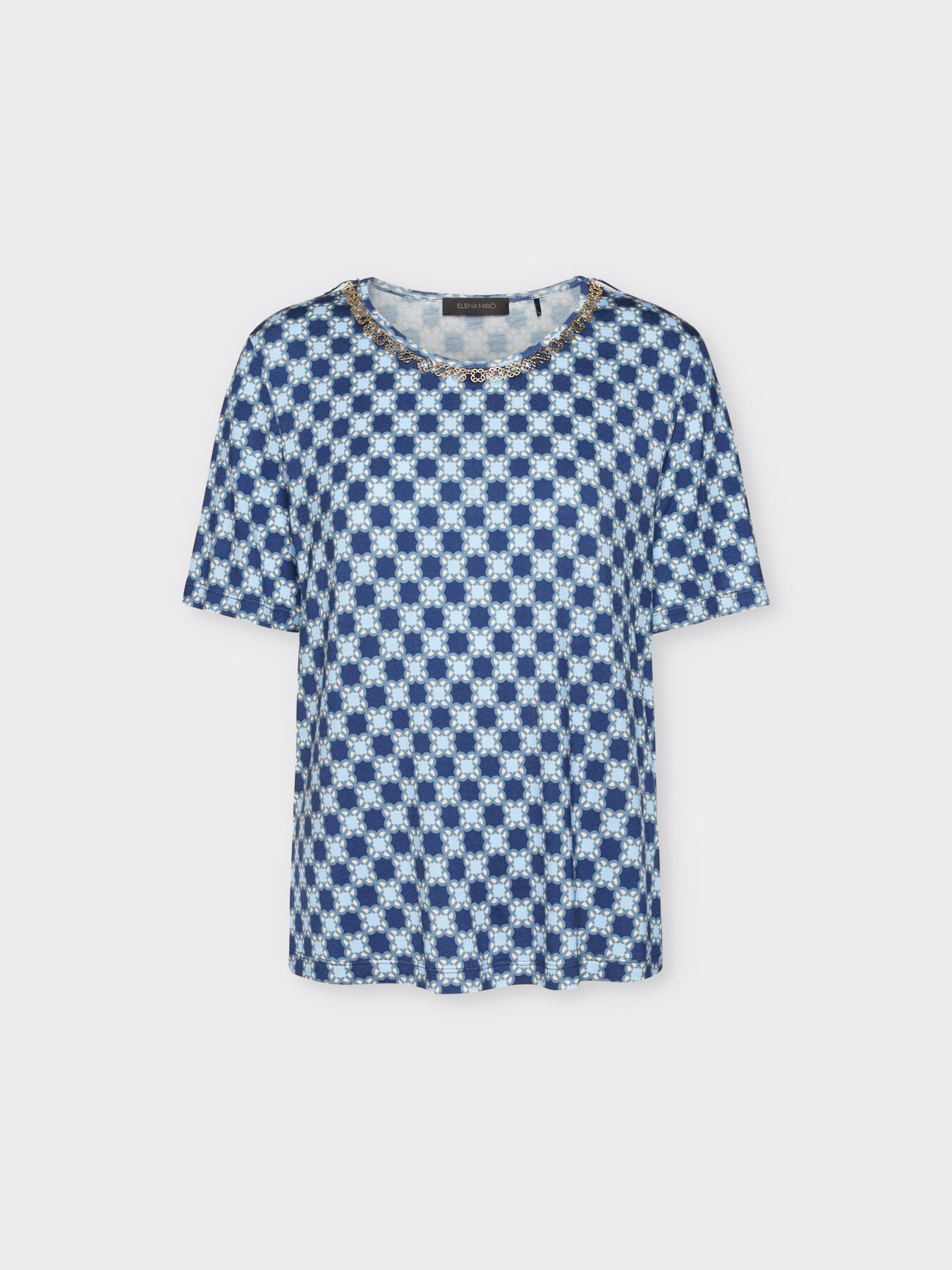 Monogram T-shirt with necklace image number 4