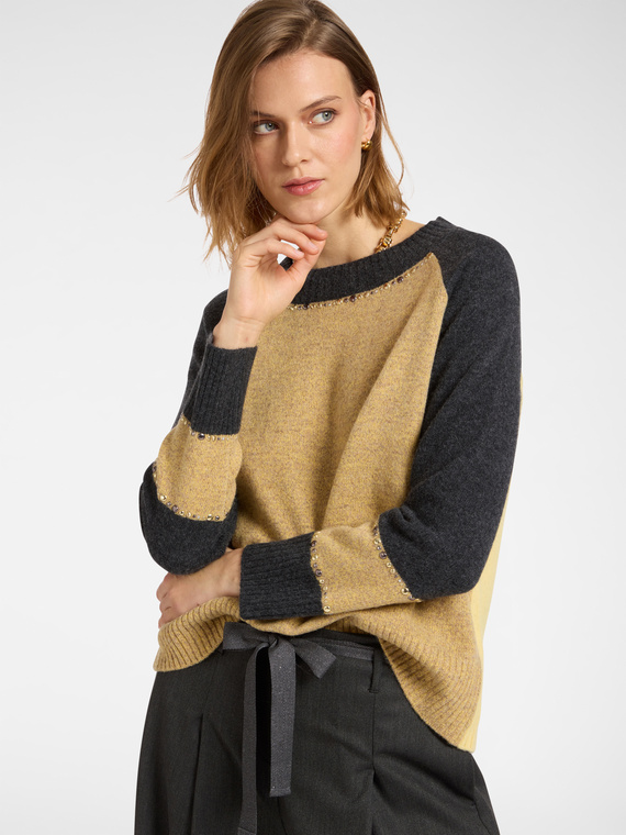 Pull moulin&eacute; &agrave; clous