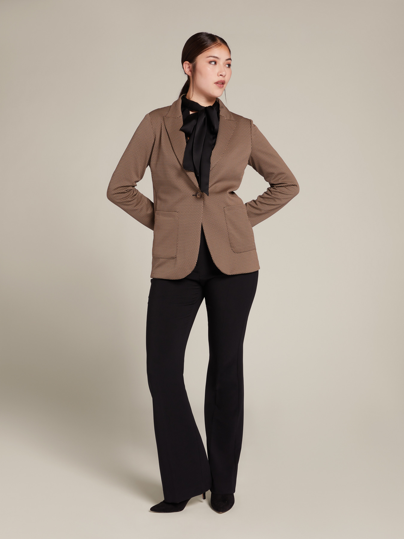 Pantaloni flare image number 0