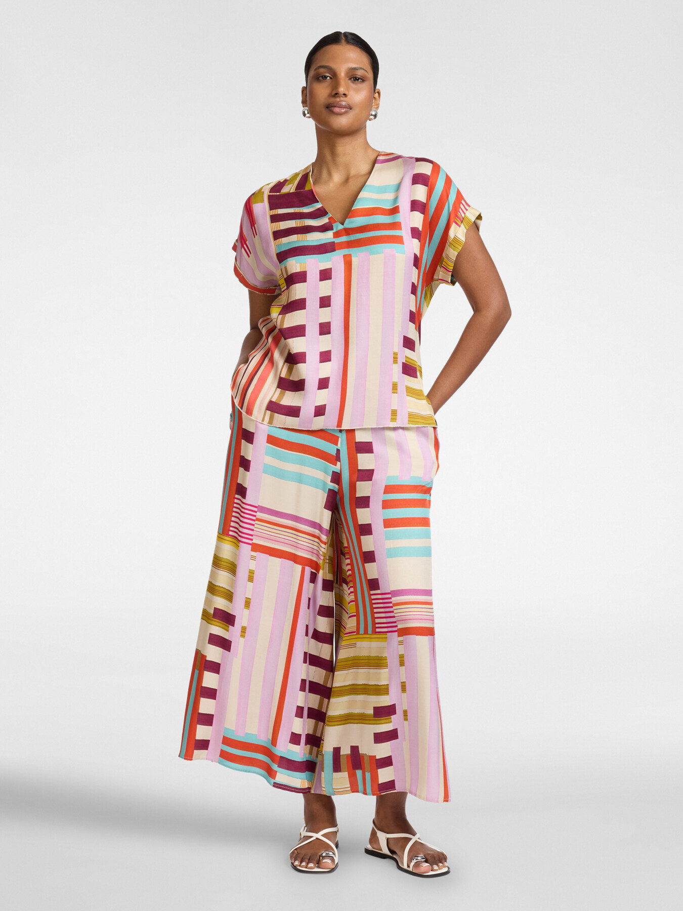 Printed viscose blouse image number 2