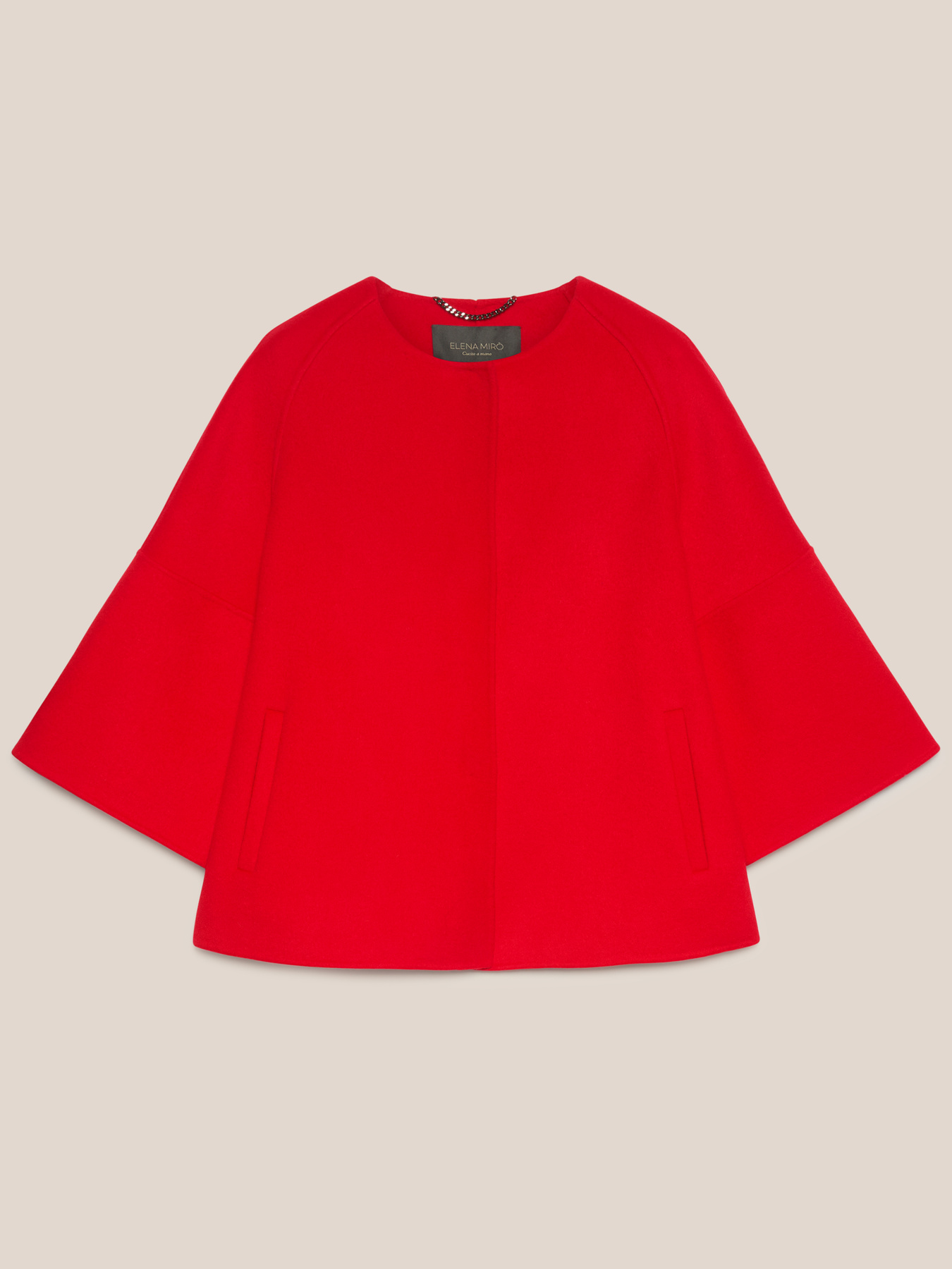 Capa em double com acabamento manual image number 4