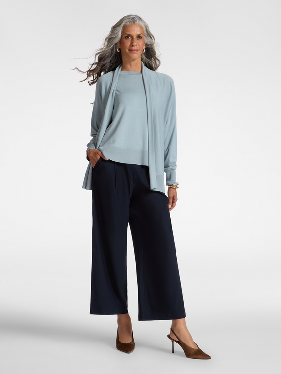 Wide-leg pleated trousers
