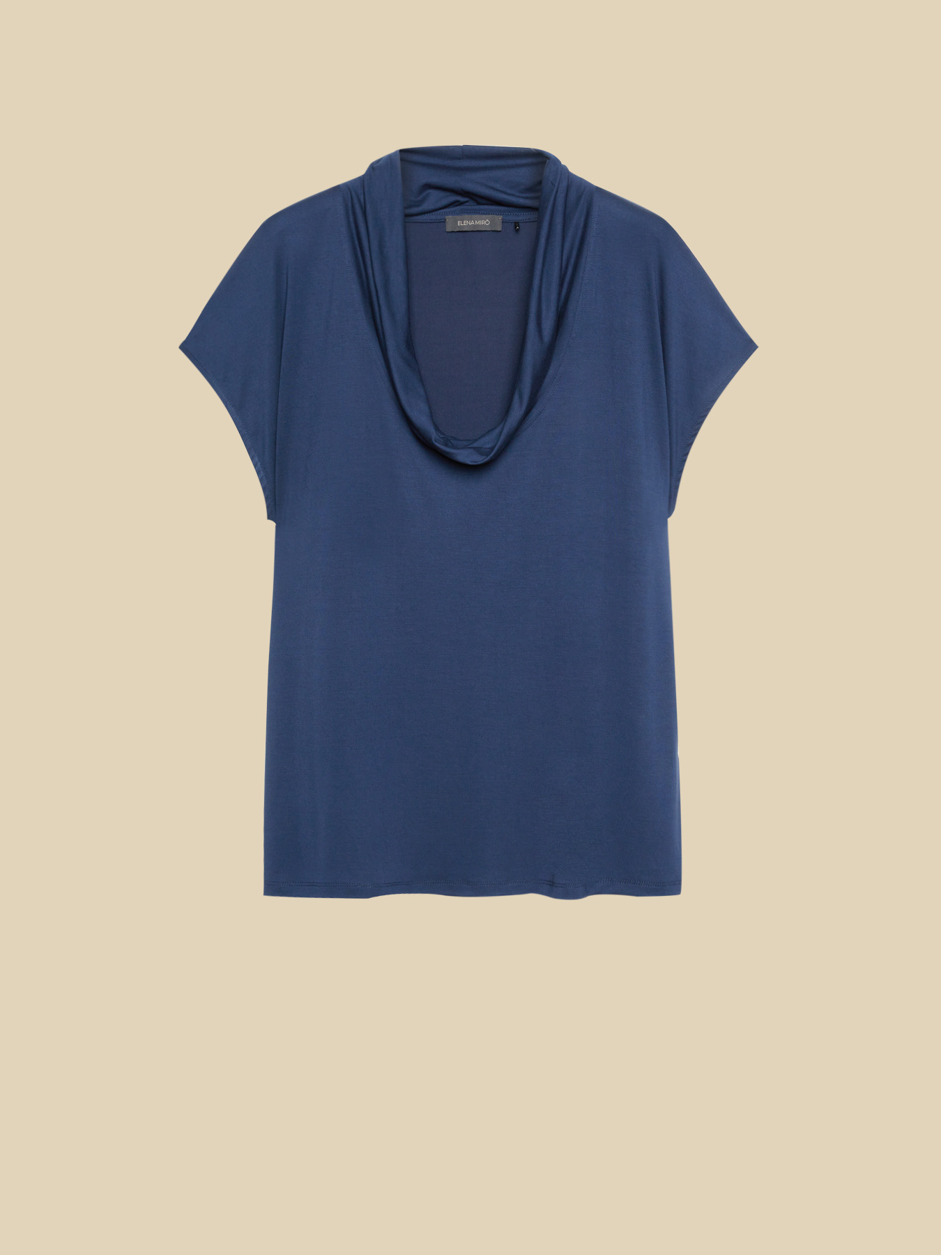 Camiseta con escote drapeado image number 4