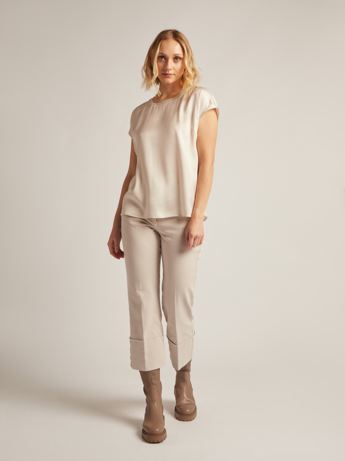 Blusa in raso di viscosa image number 0