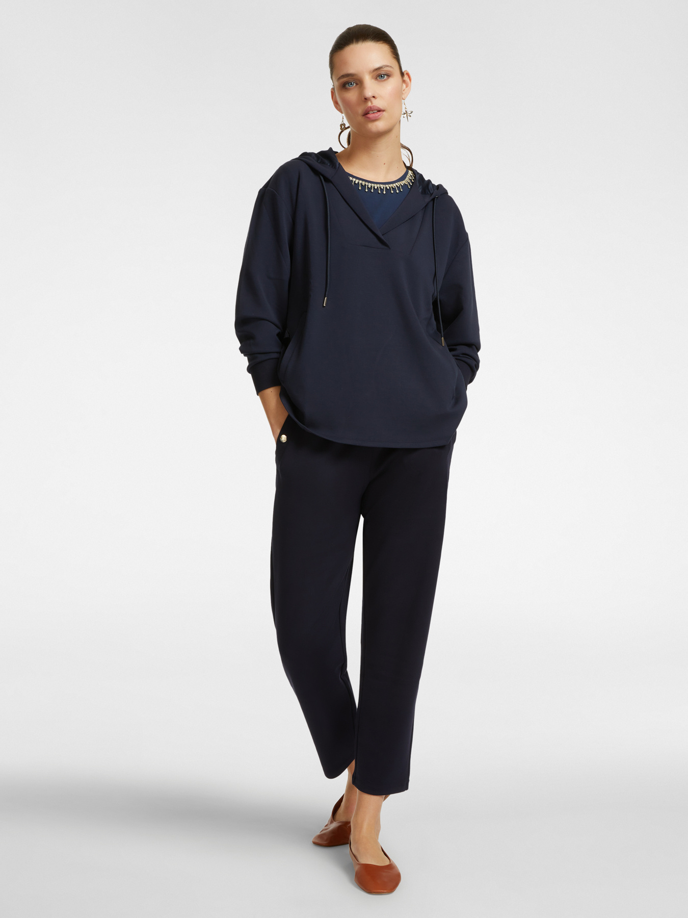 Felpa con cappuccio image number 2