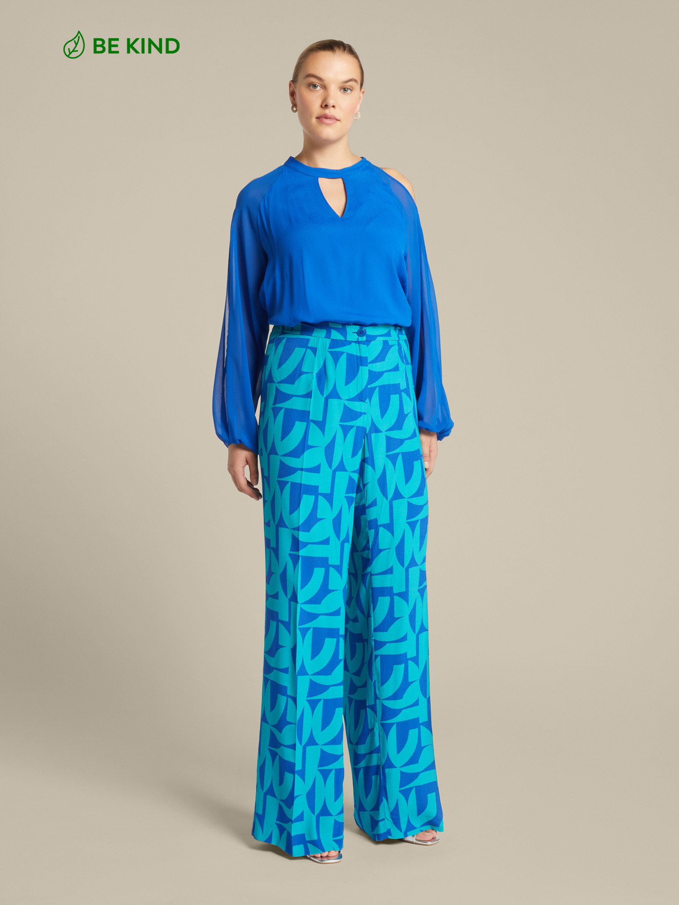 Hosen in Viskose Ecovero &trade; gedruckt image number 0