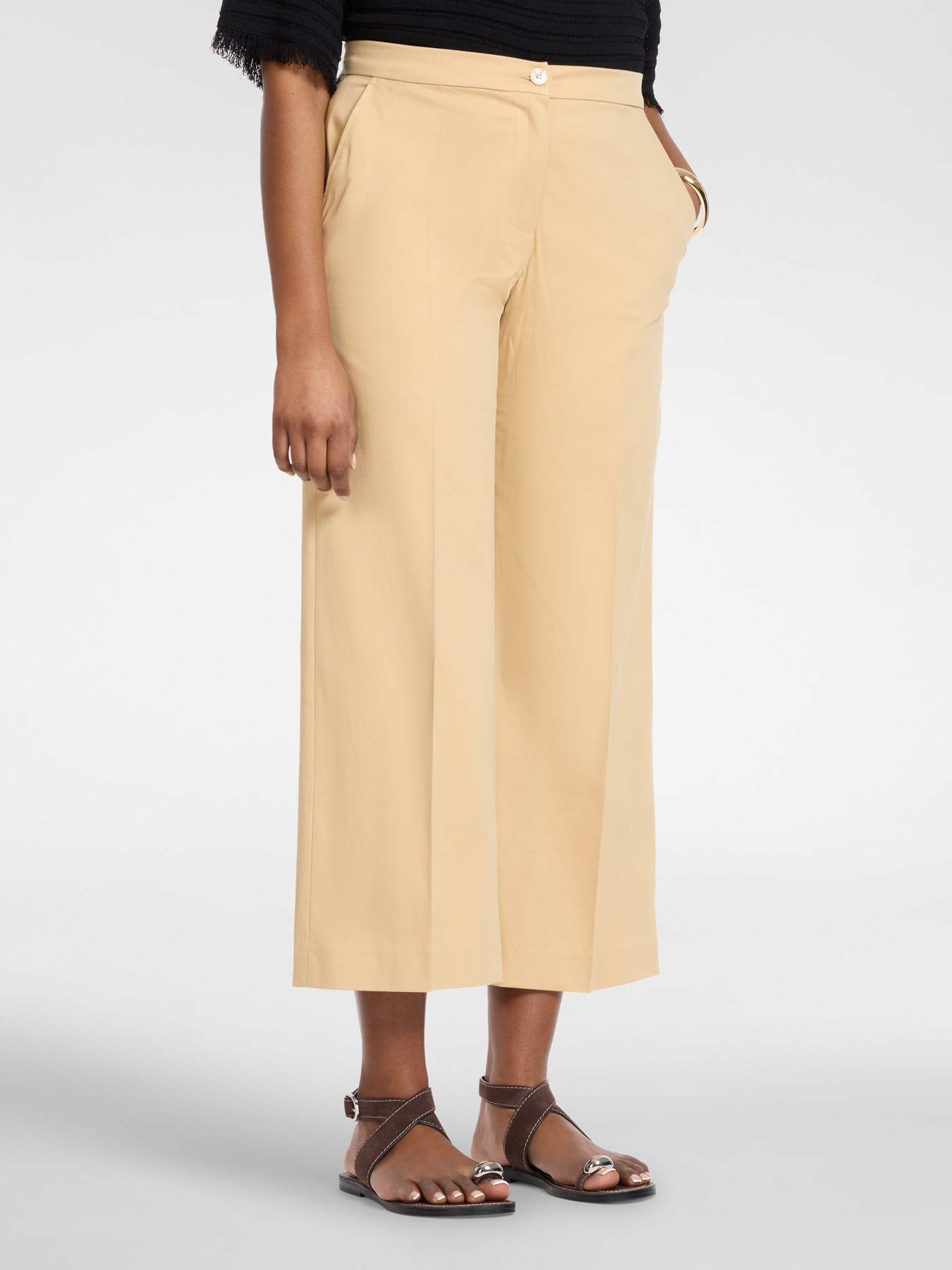 Pantaloni cropped in gabardina image number 2