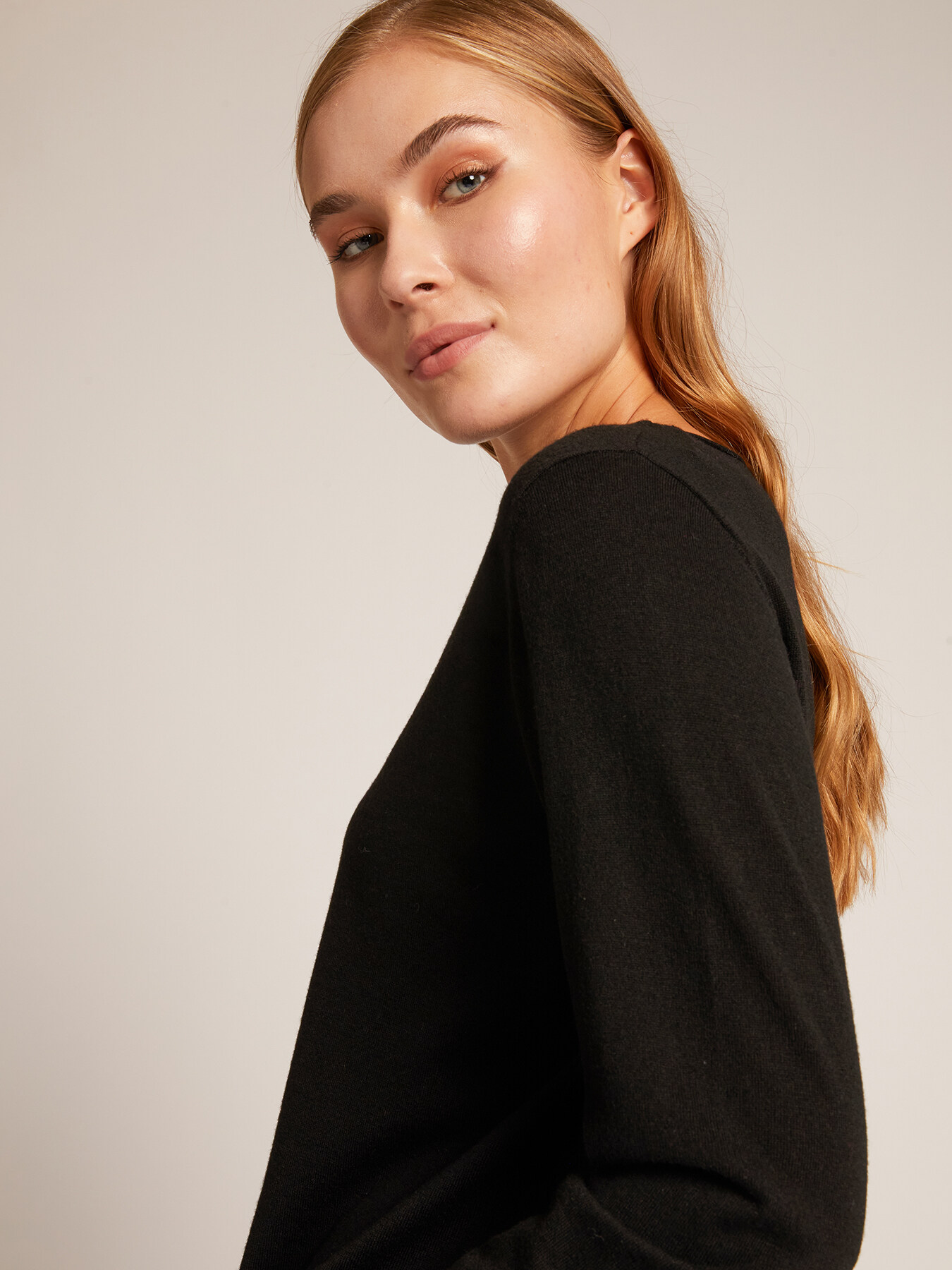 Basic-Pullover mit U-Boot-Ausschnitt image number 3