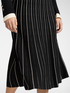 Pleated skirt image number 3