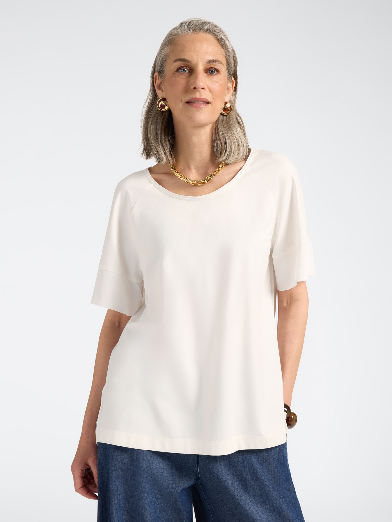 T-shirt with buttons on the back image number 0