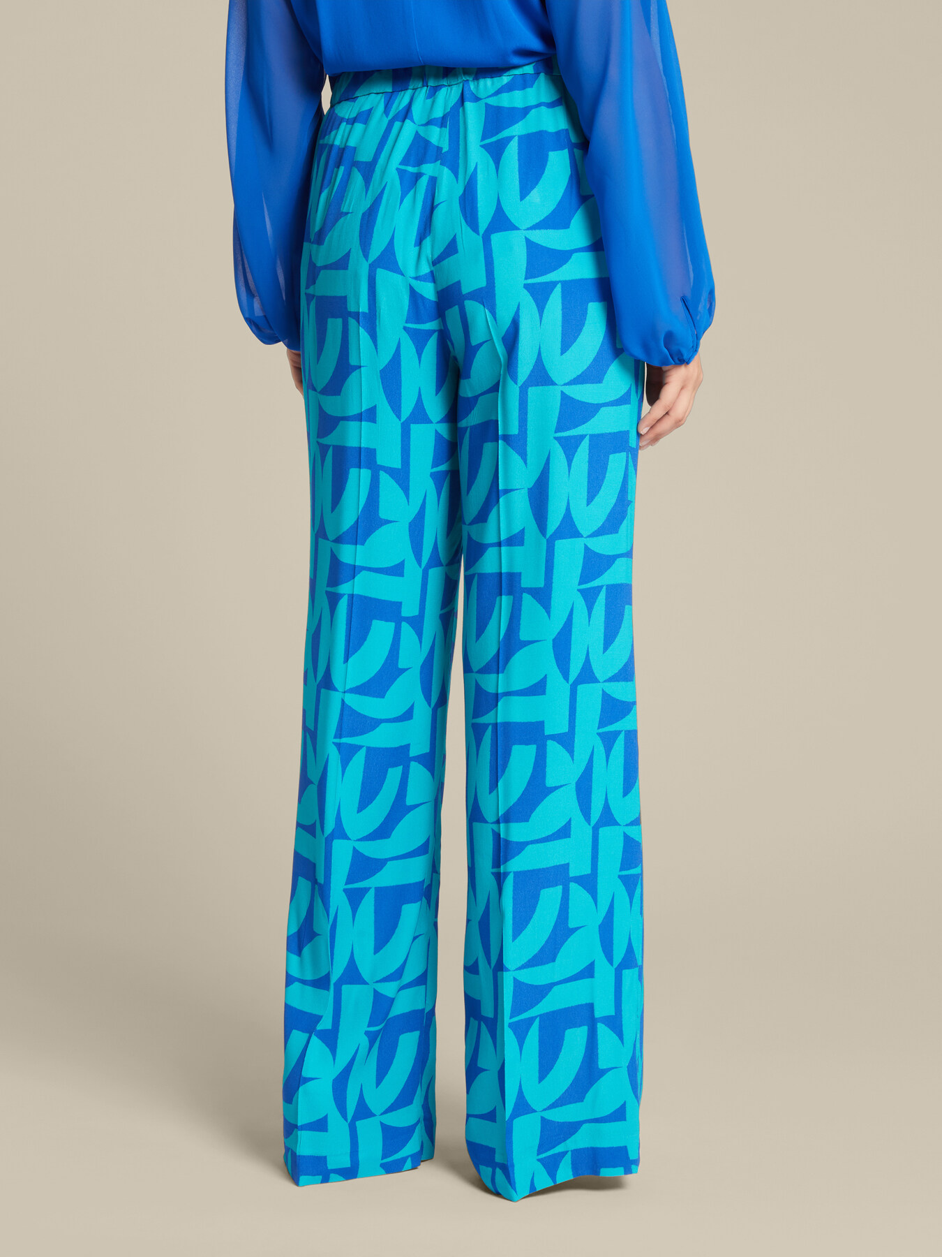 Hosen in Viskose Ecovero &trade; gedruckt image number 1