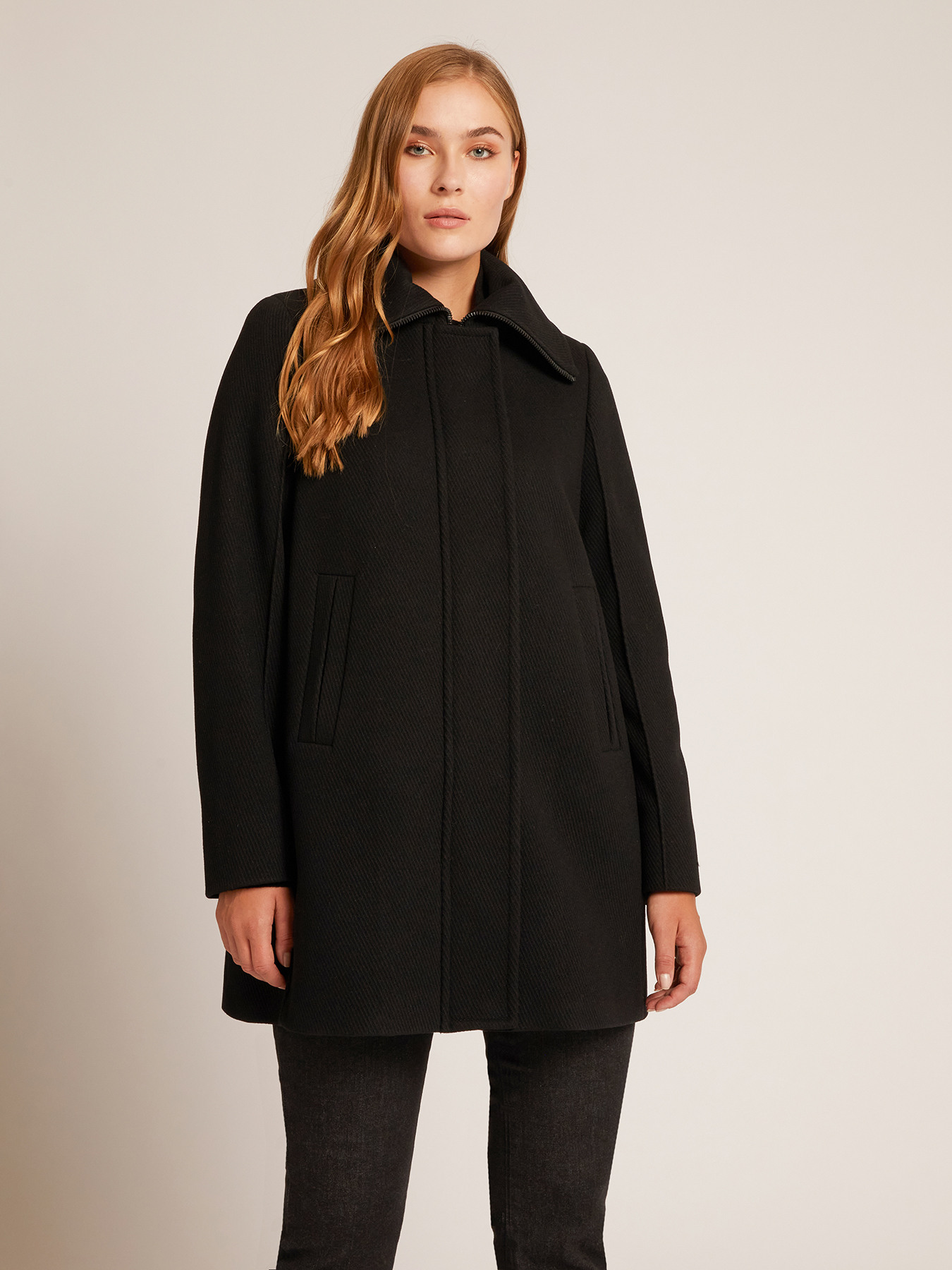 SLIGHTLY FLARED, WOOL COAT image number 2