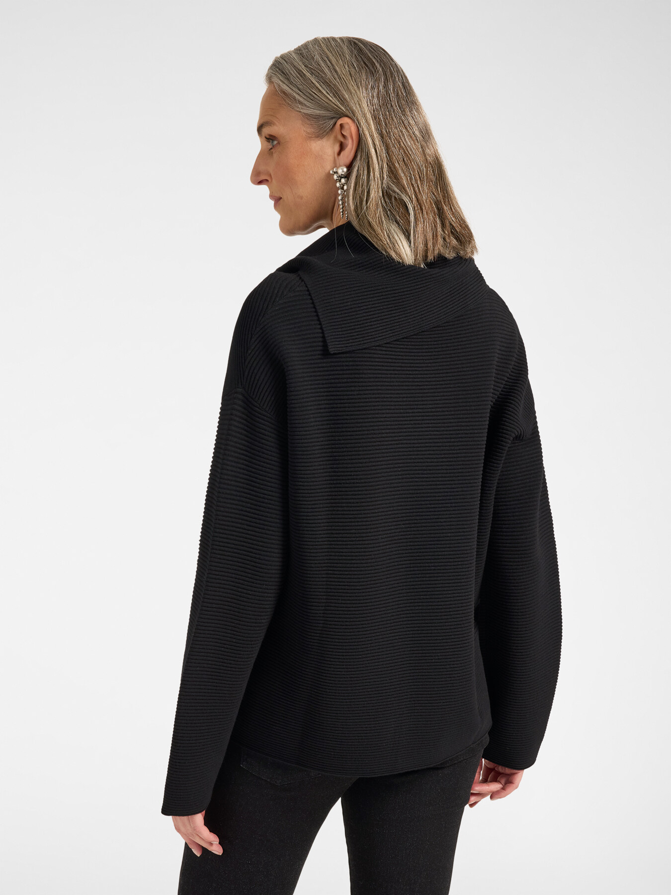 Pull avec col amovible image number 1