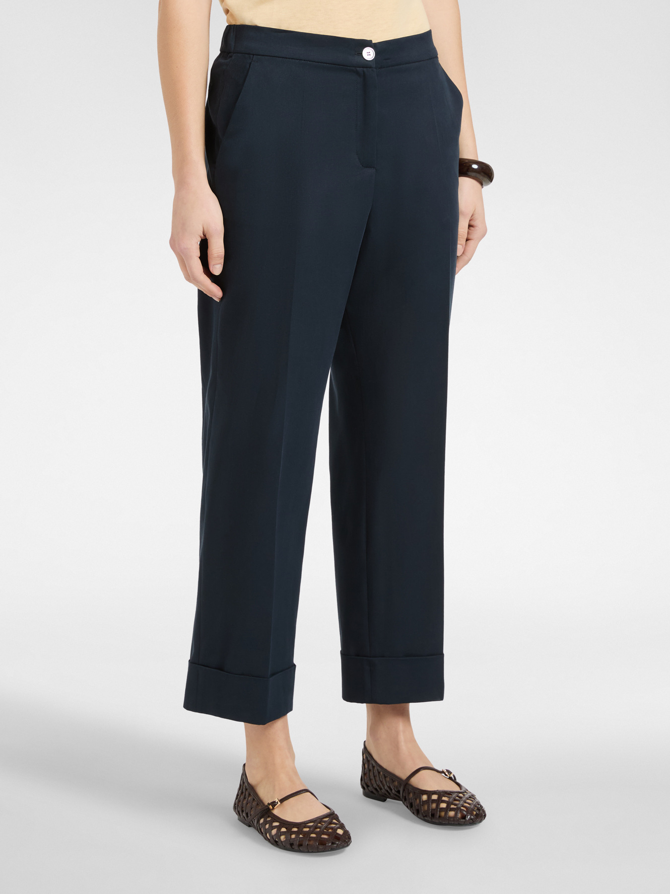 Pantaloni chinos image number 2