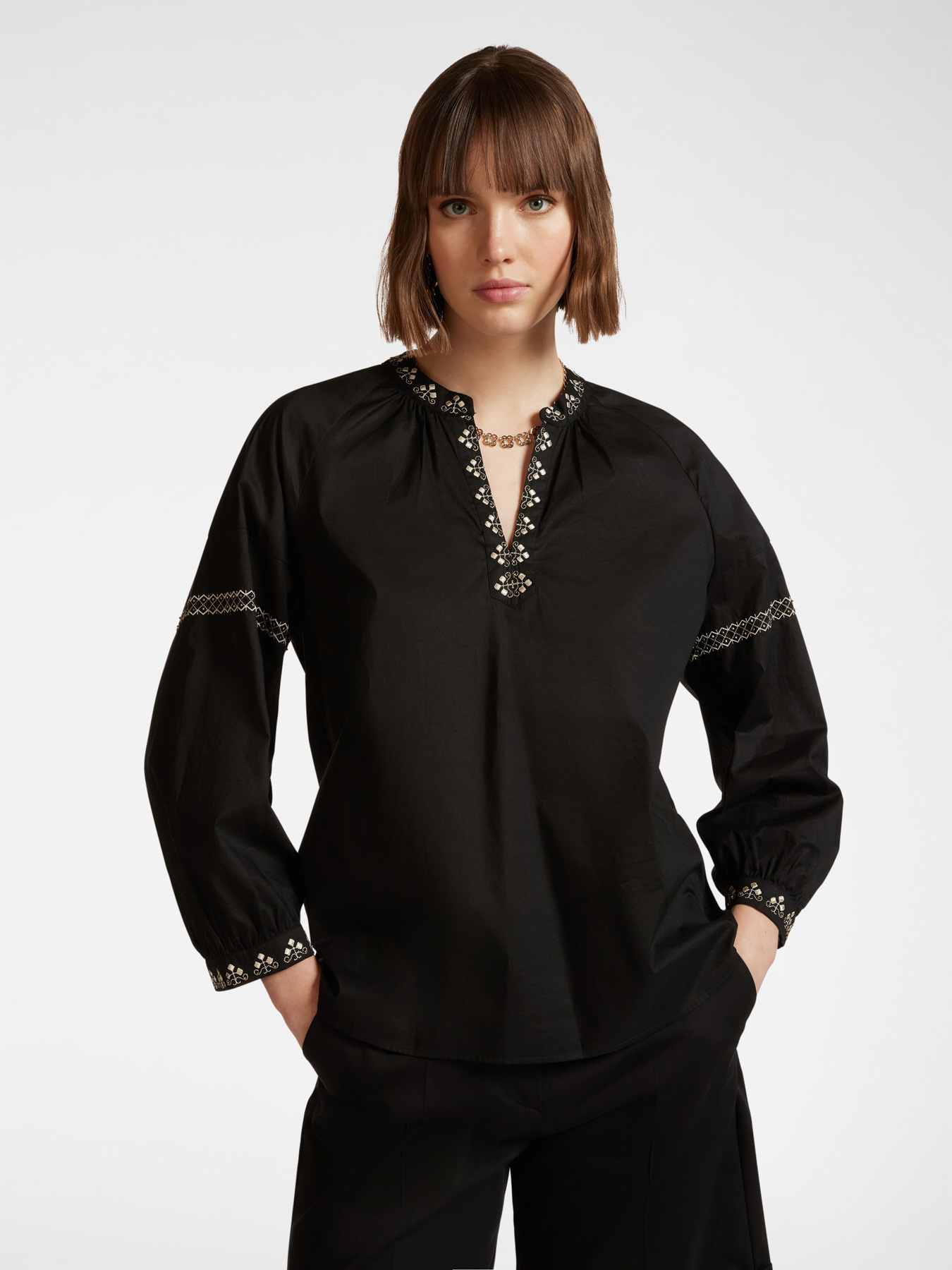 Bluse mit Ethno-Stickerei image number 0