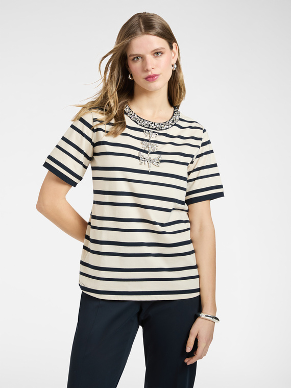 Striped t-shirt with embroidery