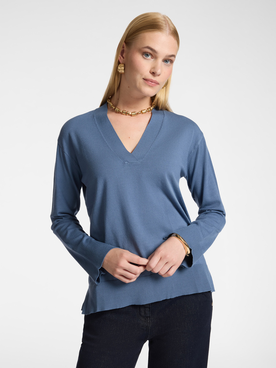Viskose-Strickpullover mit V-Ausschnitt