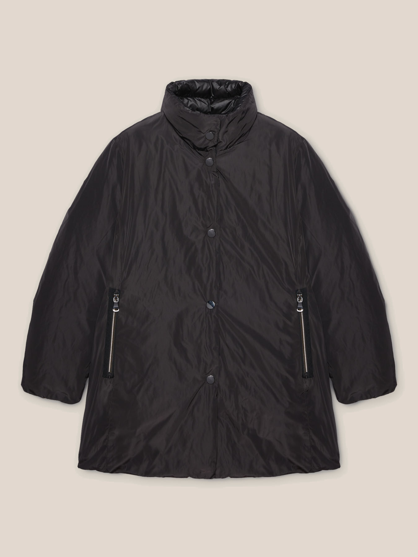 Reversible down jacket in water-repellent nylon image number 4