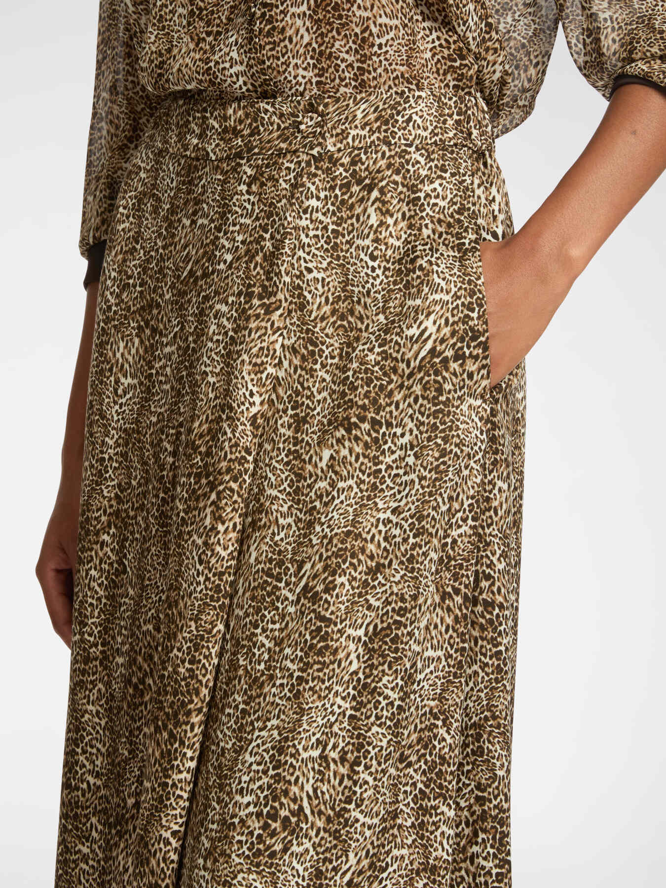 Printed Wrap Skirt image number 3