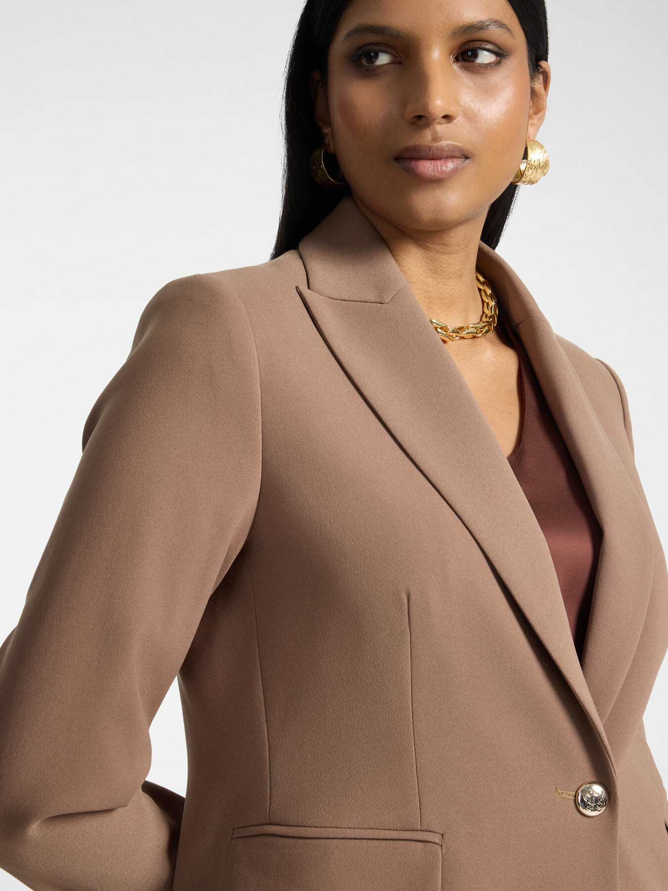 Blazer in cr&ecirc;pe con bottone Monogram image number 3