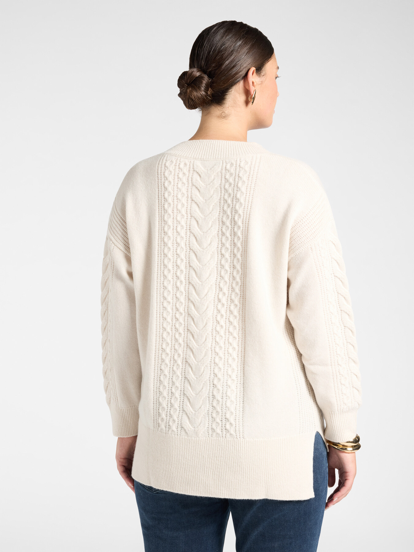 Zopfstrickpullover aus Wolle mit V-Ausschnitt image number 1