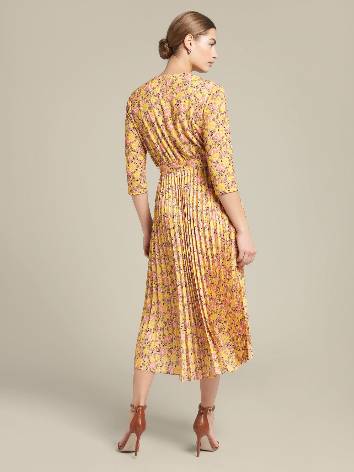 maxi abito swing floreale con tasca con cerniera Beige 2026 $76.30