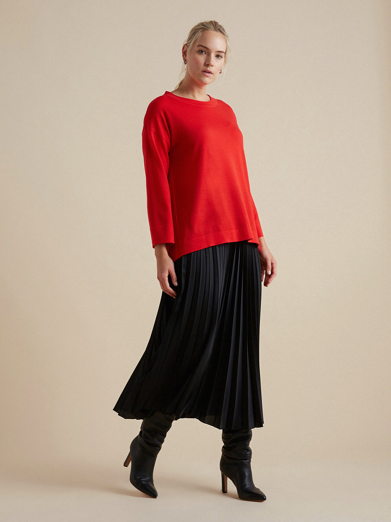 Sweater with back buttons image number 2