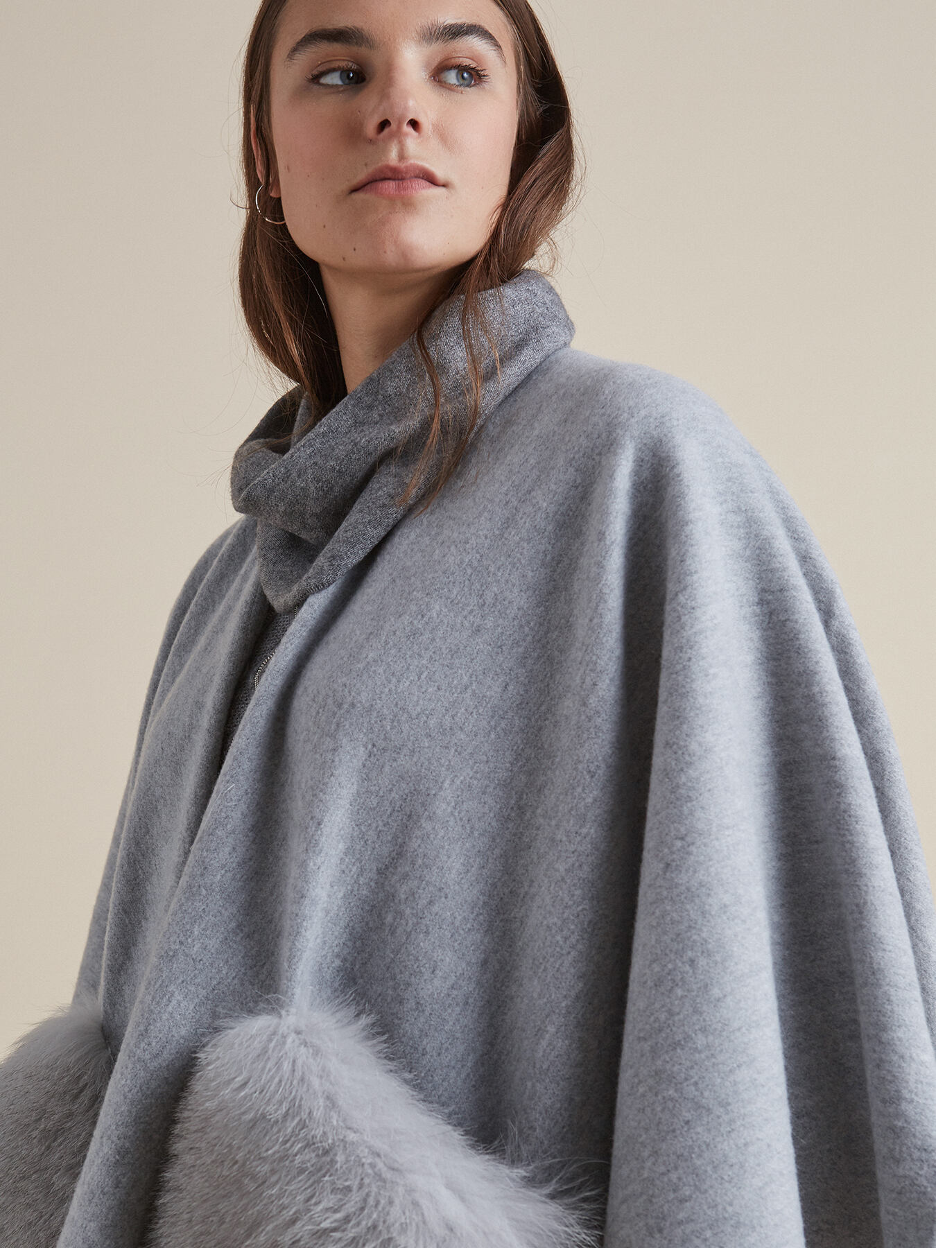 Wool and cashmere cape image number 0