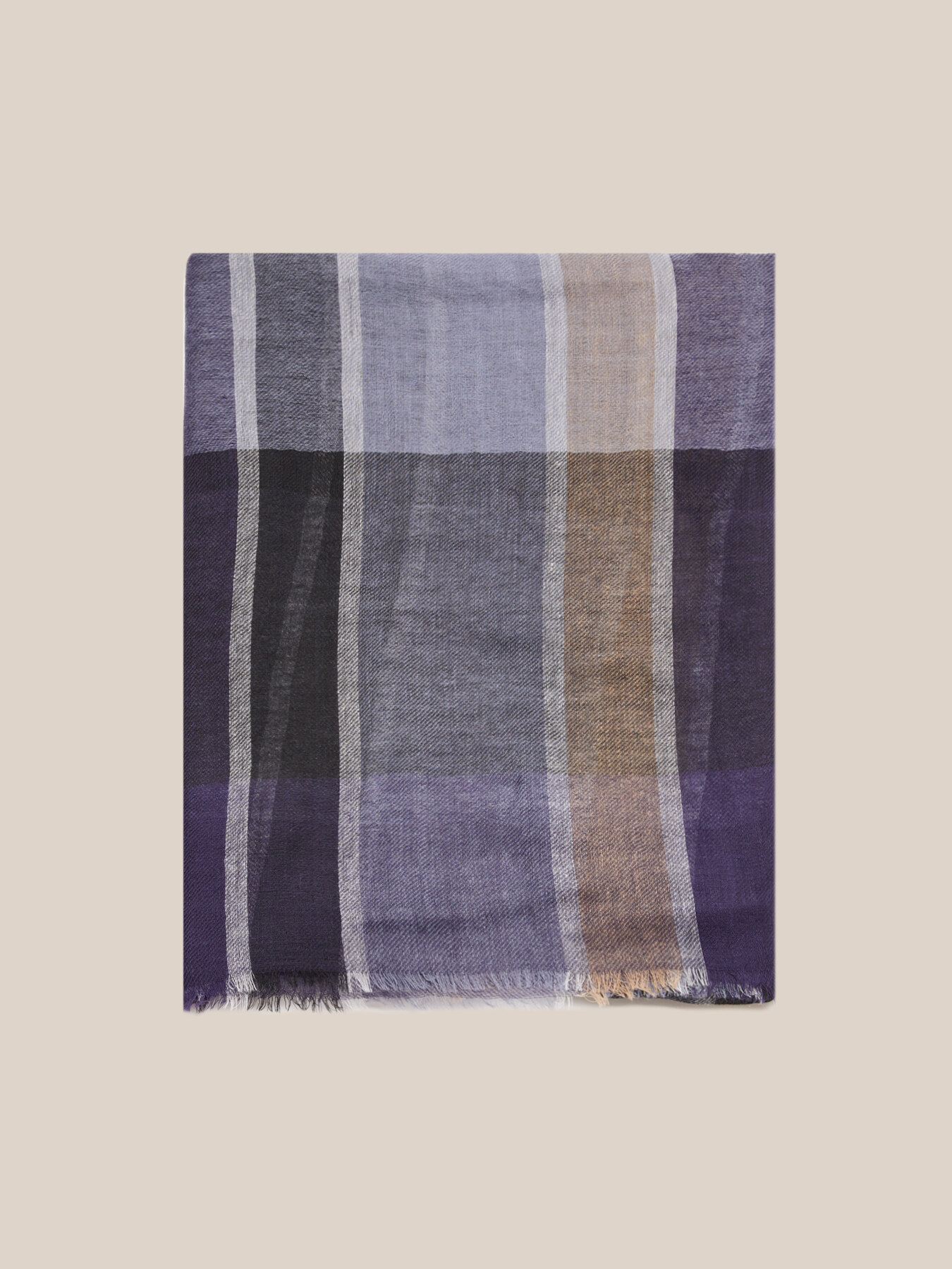 Chequered wool scarf image number 0