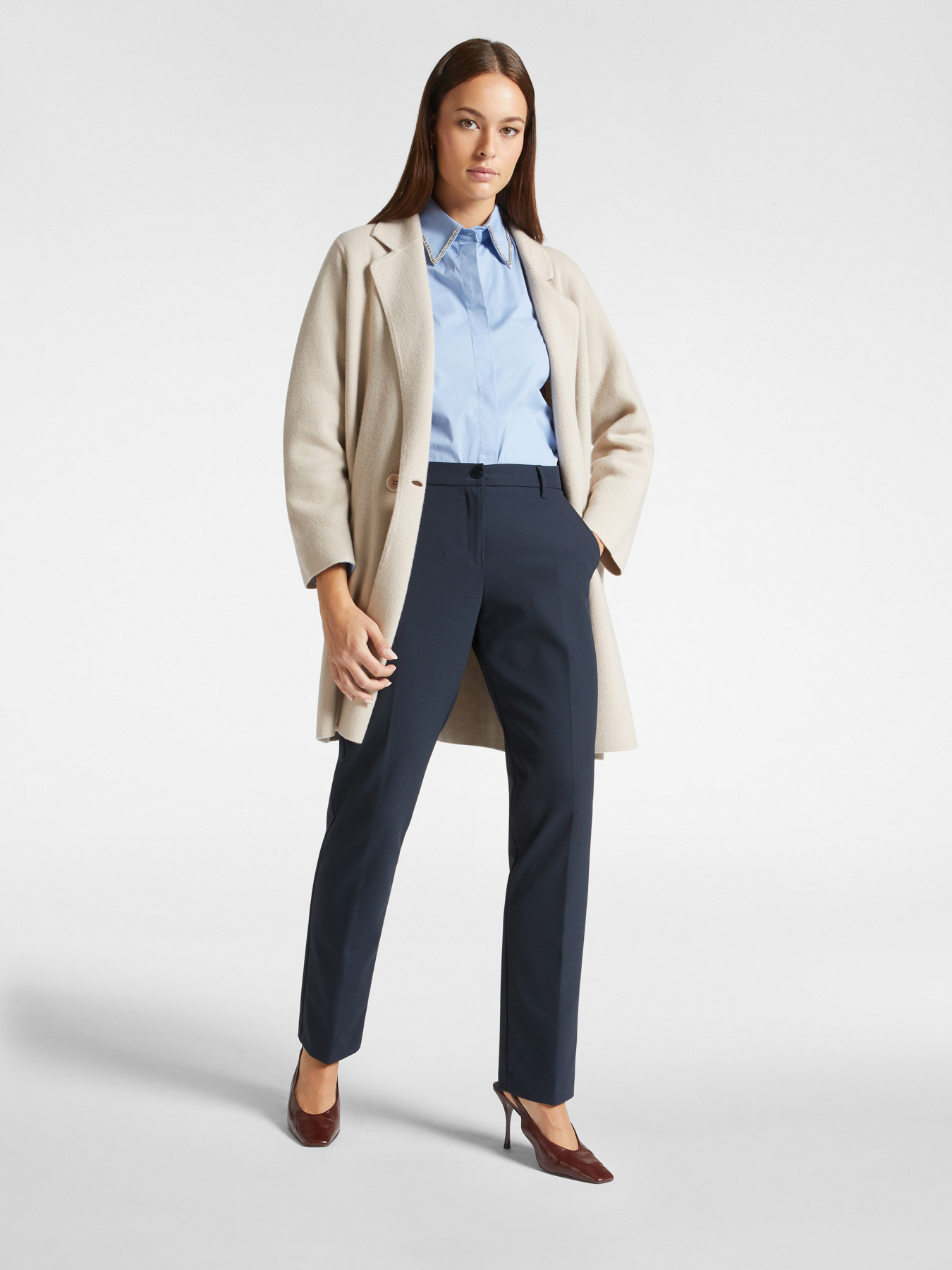 Cal&ccedil;as chino image number 0