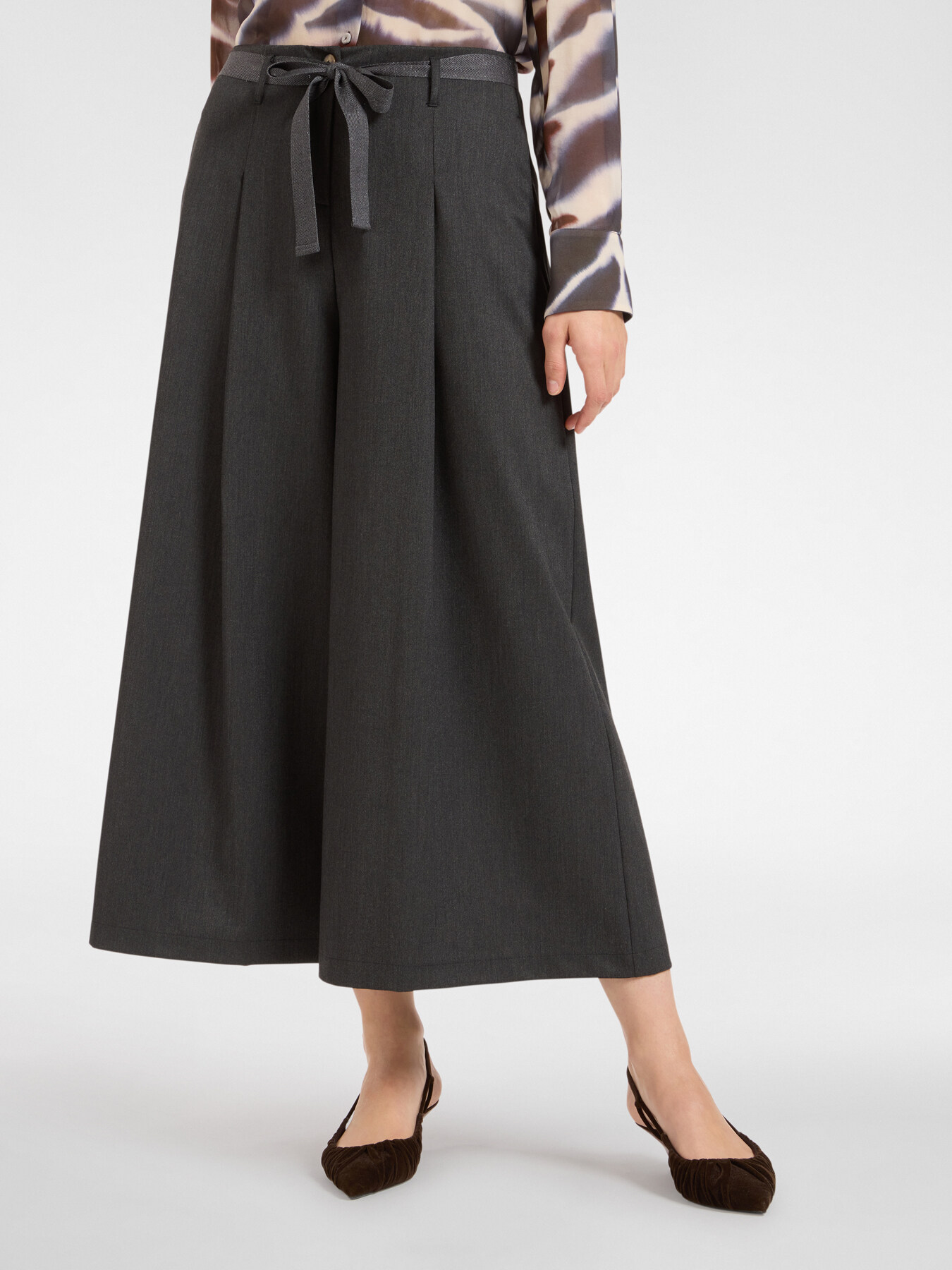 Wide trousers with belt image number 2