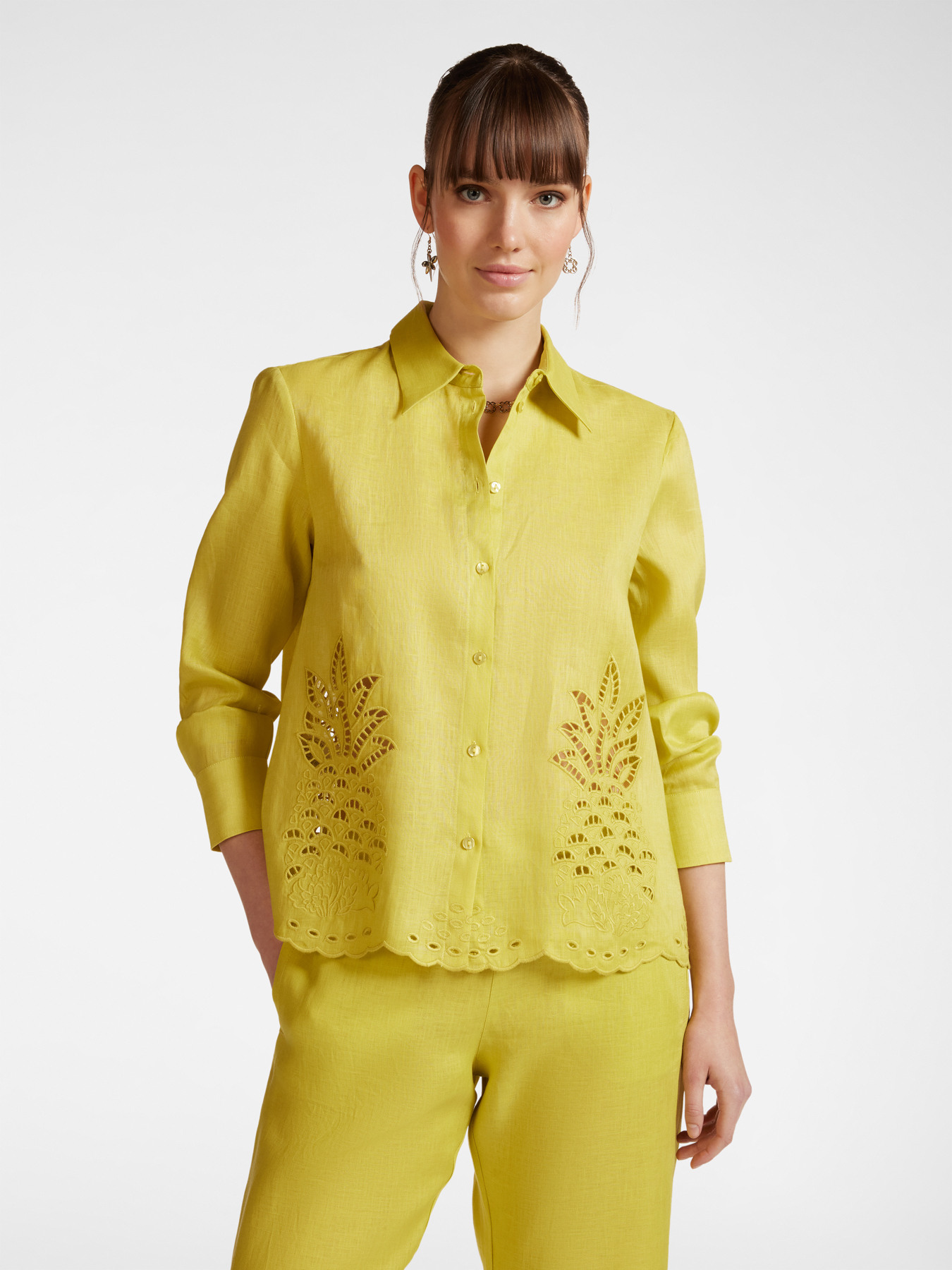 Linen shirt with openwork embroidery image number 0