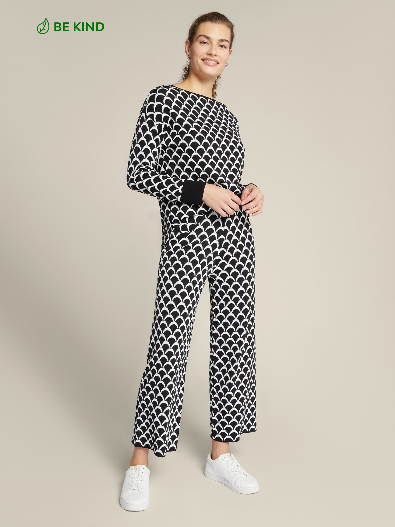 Pantaloni cropped in viscosa ECOVERO&trade; image number 0