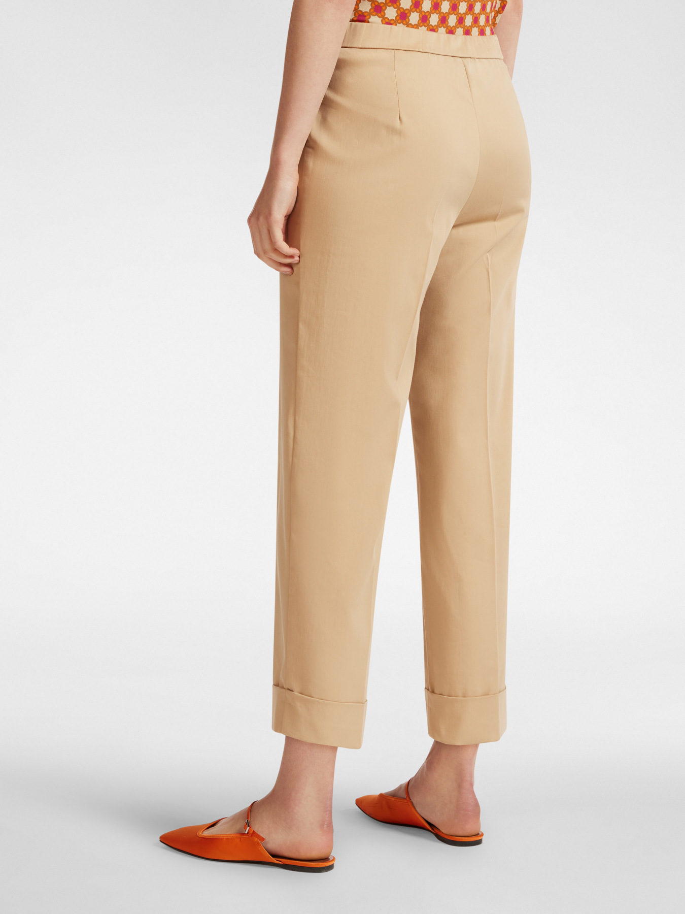Cropped trousers with cuffs image number 1