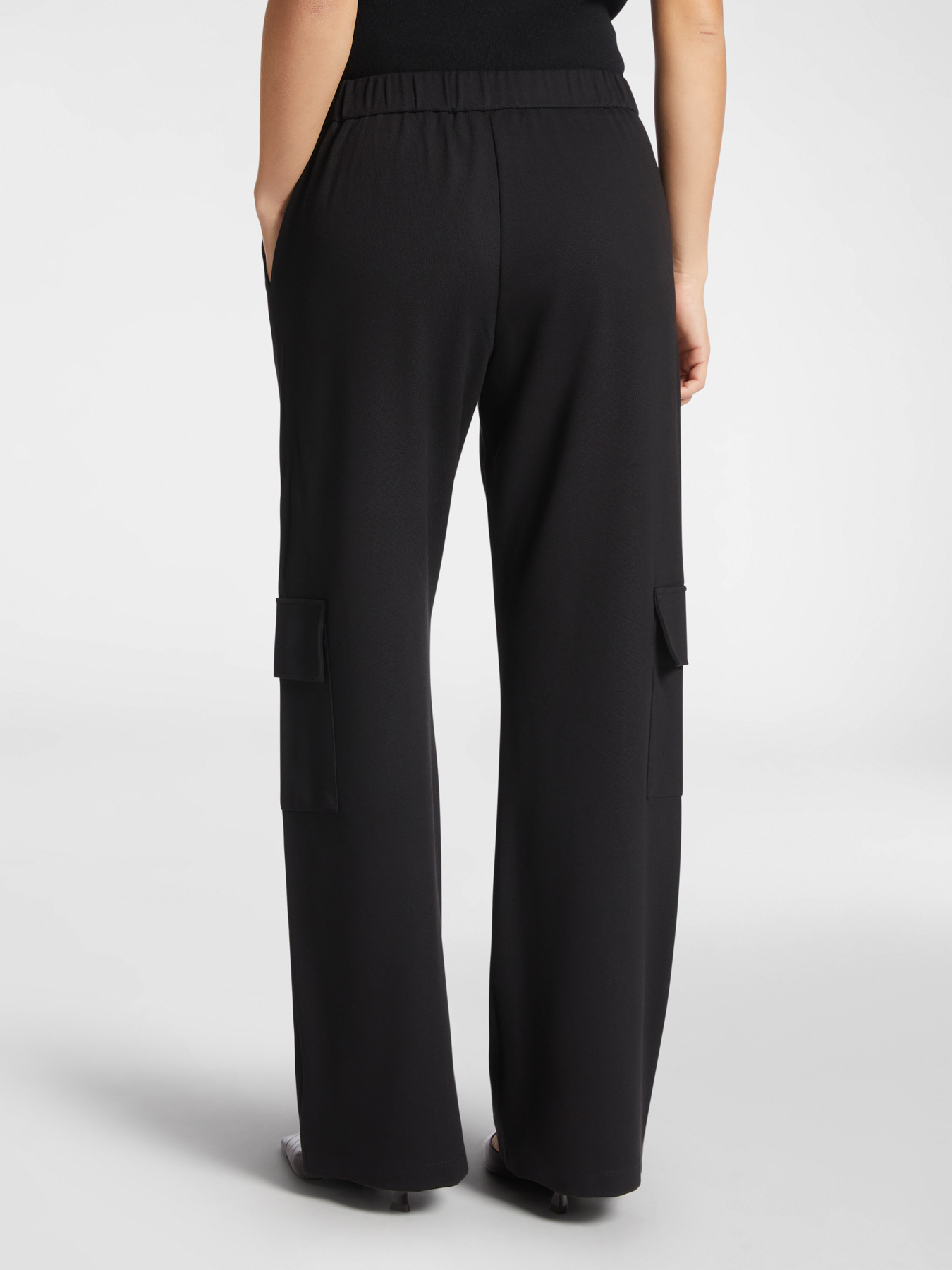 Joggers with side pockets image number 1