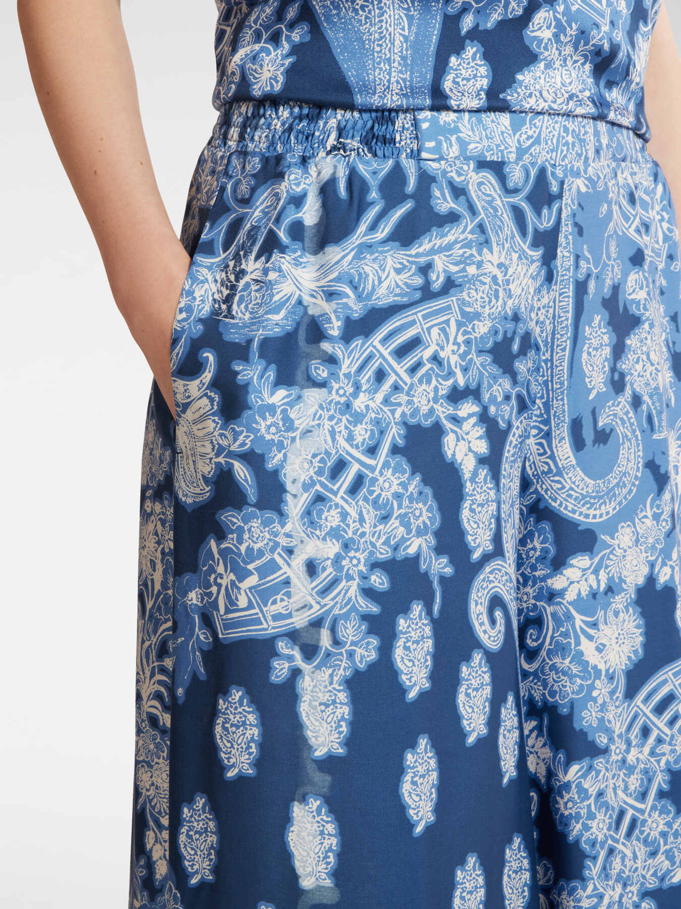 Pantalon large imprimé image number 3