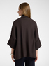Poncho em malha com gola polo image number 1