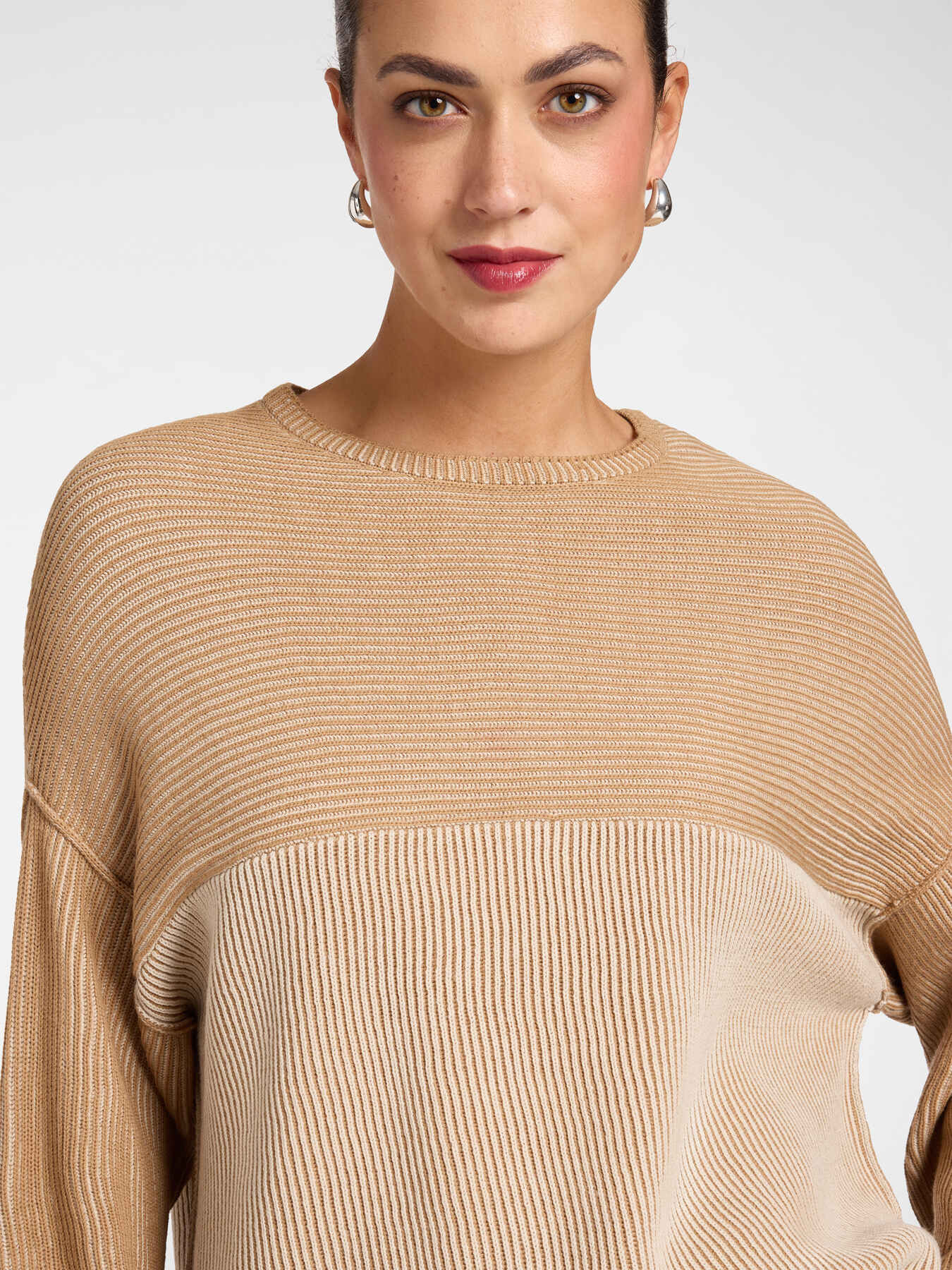 Zweifarbiger Rollkragenpullover aus reiner Wolle image number 3