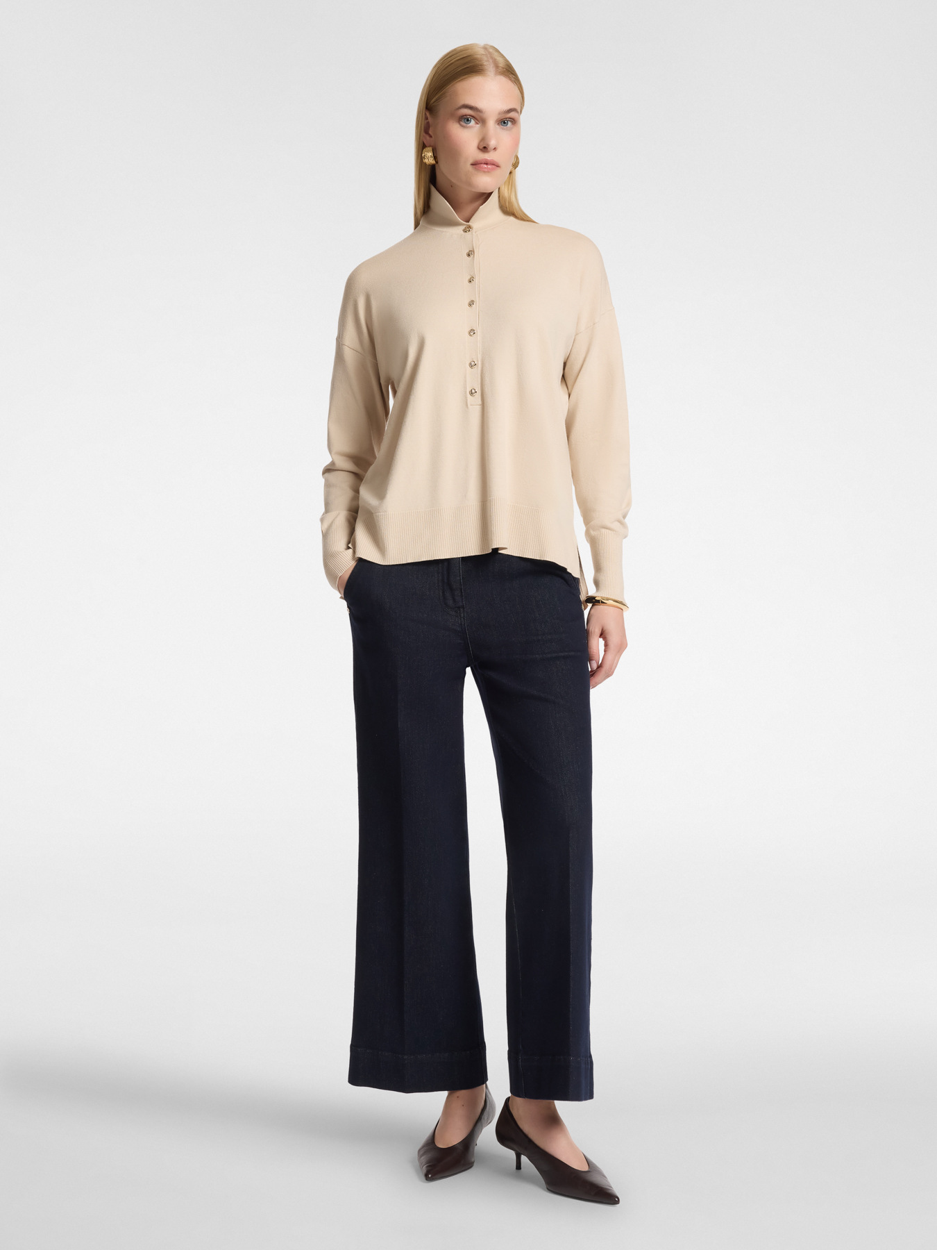 Polo-Strickpullover aus Viskose mit Schmuckkn&ouml;pfen image number 2