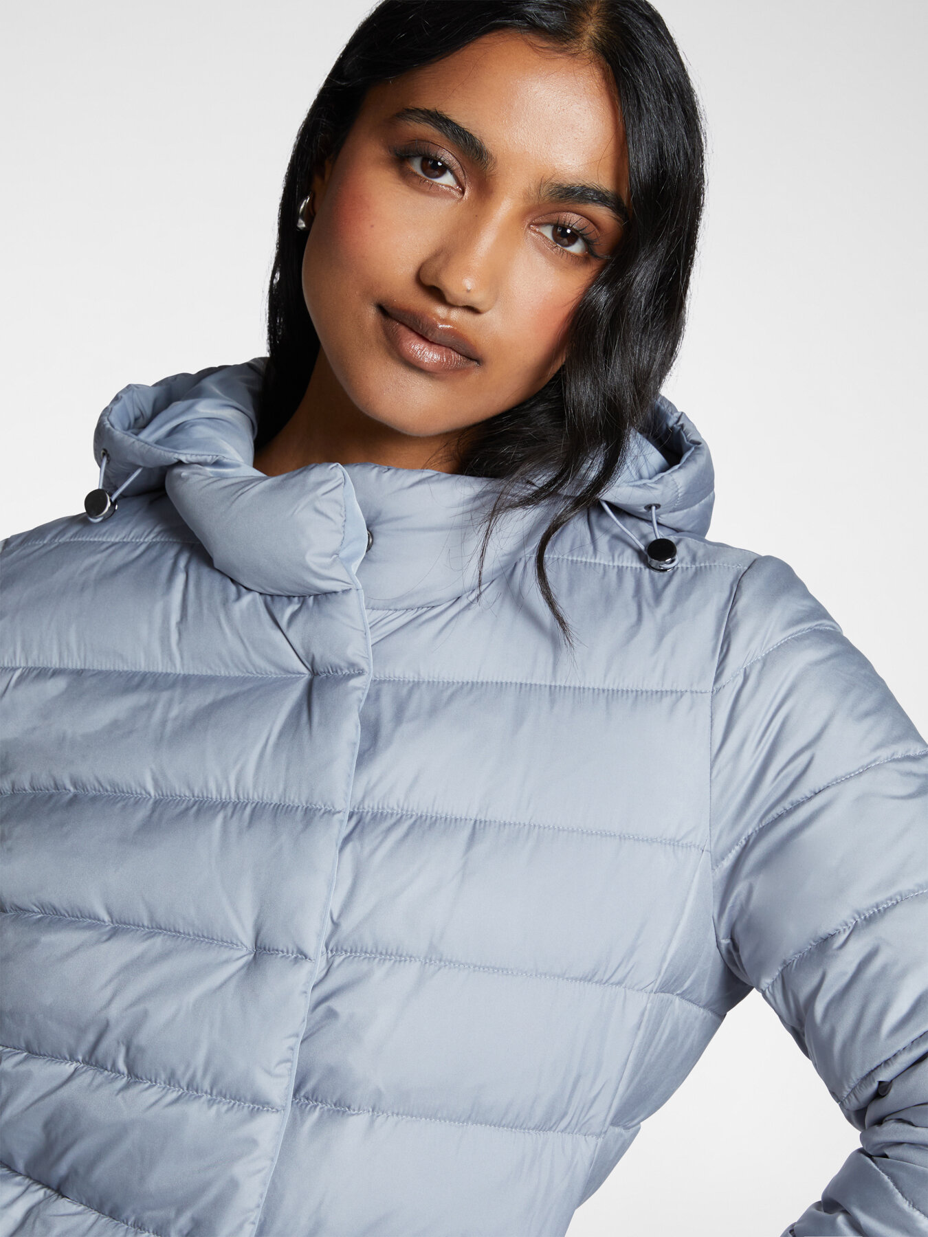 Piumino reversibile in nylon riciclato antipioggia image number 3