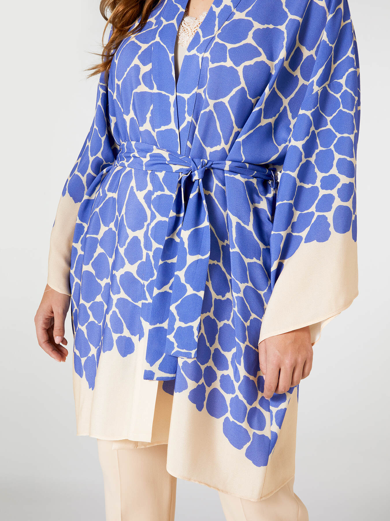 Kimono imprimé avec ceinture image number 3