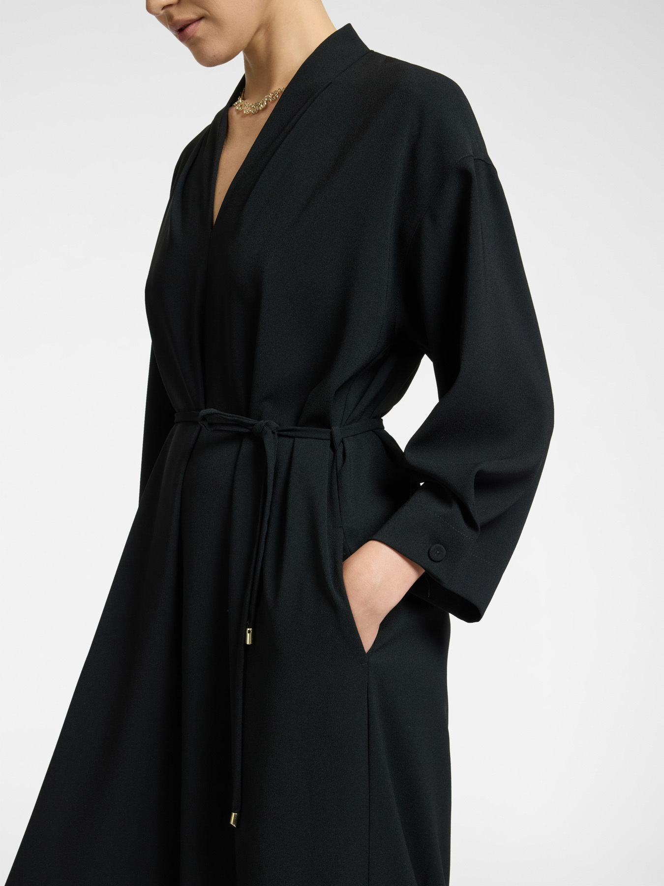 Jumpsuit in crepe fabric with belt image number 4