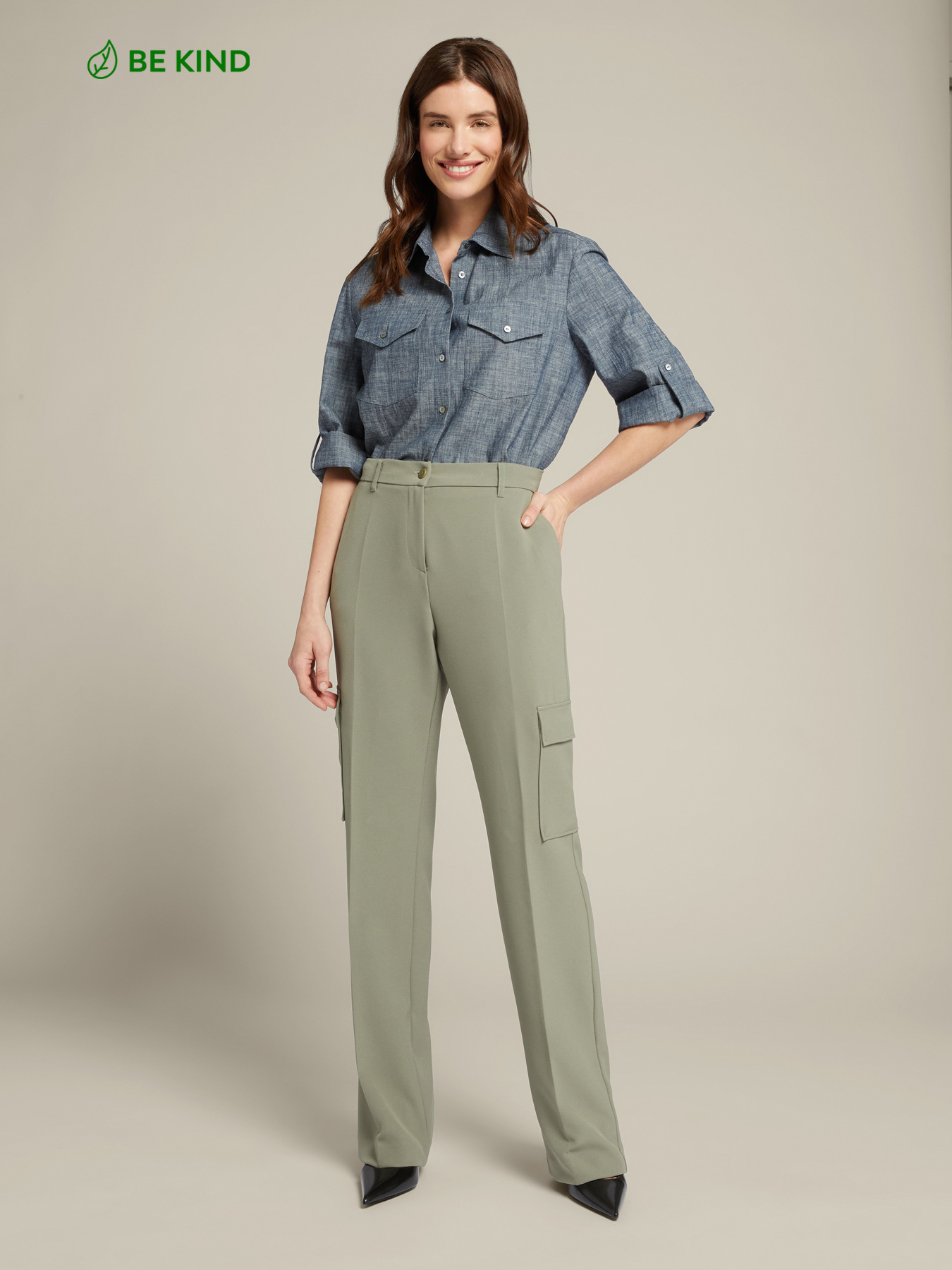 Pantaloni cargo tailoring da fibre riciclate image number 0